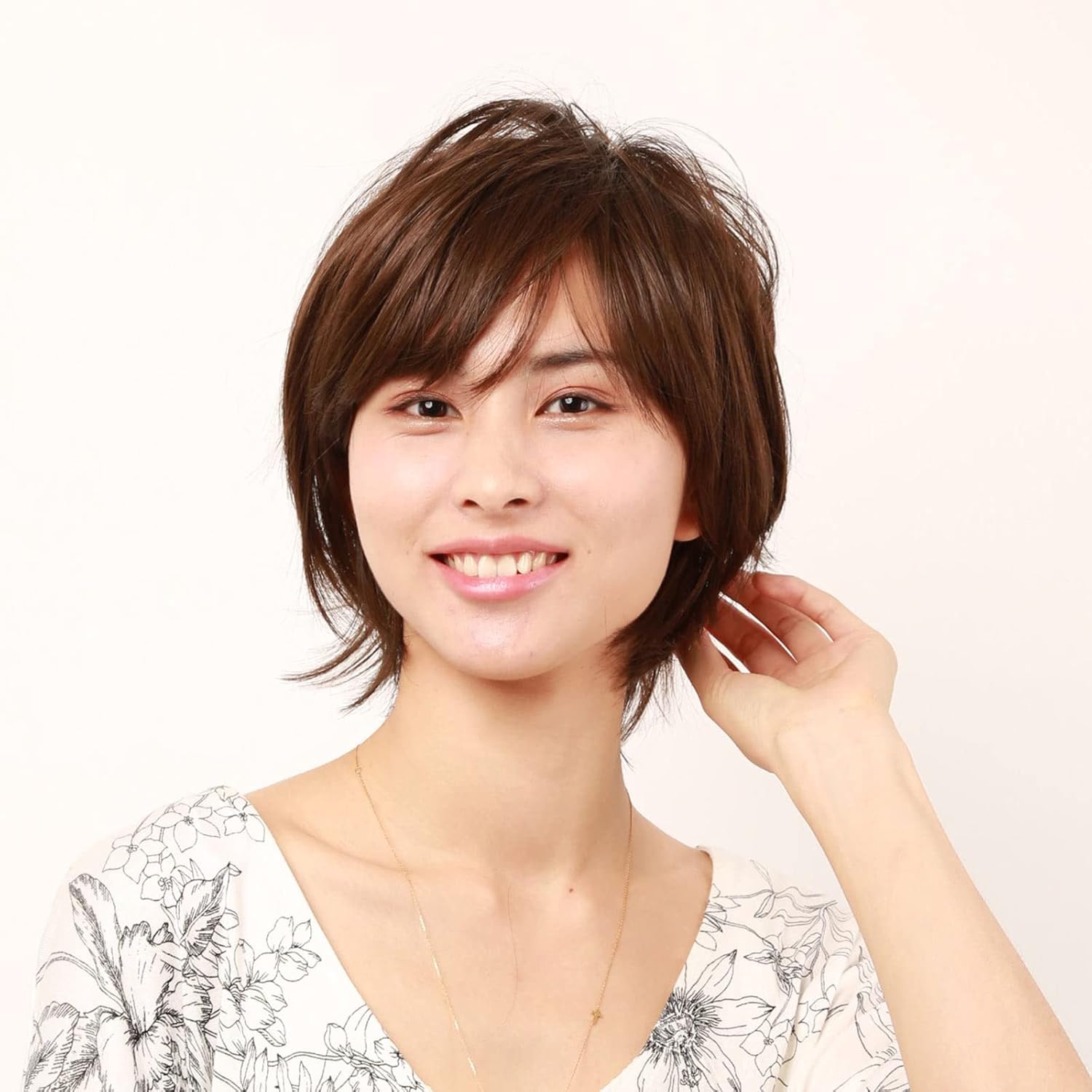 Heat Resistant Synthetic Hair Wig Short Fashion Fluffy Wig for Asian Young Women IUH30S20 (Human hair mixed+Medical base, N2 Natural Black)