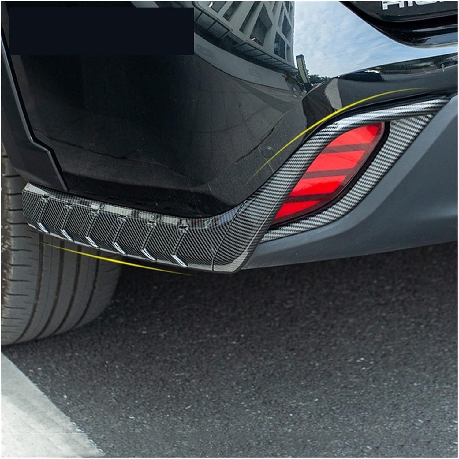 Car Fit for Toyota Highlander Kluger XU70 2021 2022 Car Accessories Rear Bumper Corner Guard Fog Lamp Cover Trim Frame Sticker Light(4)