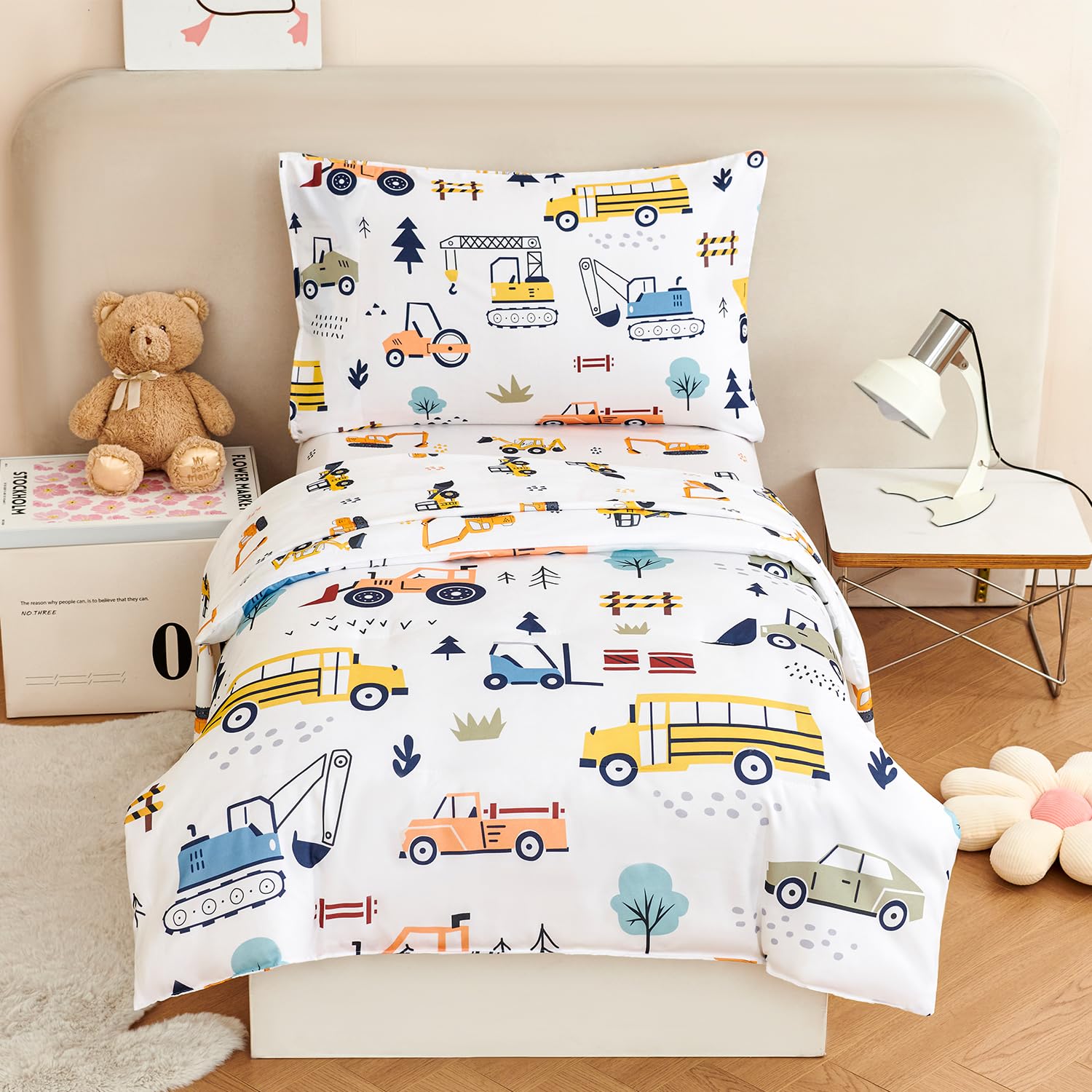 STYHO Cot Bed Duvet Cover Set Boy, Reversible Construction Toddler Bedding for Boys Girls, Ultra Soft Microfiber Trucks Toddler Cot Duvet and Pillow Cover Set White with Zipper, 120 x 150cm