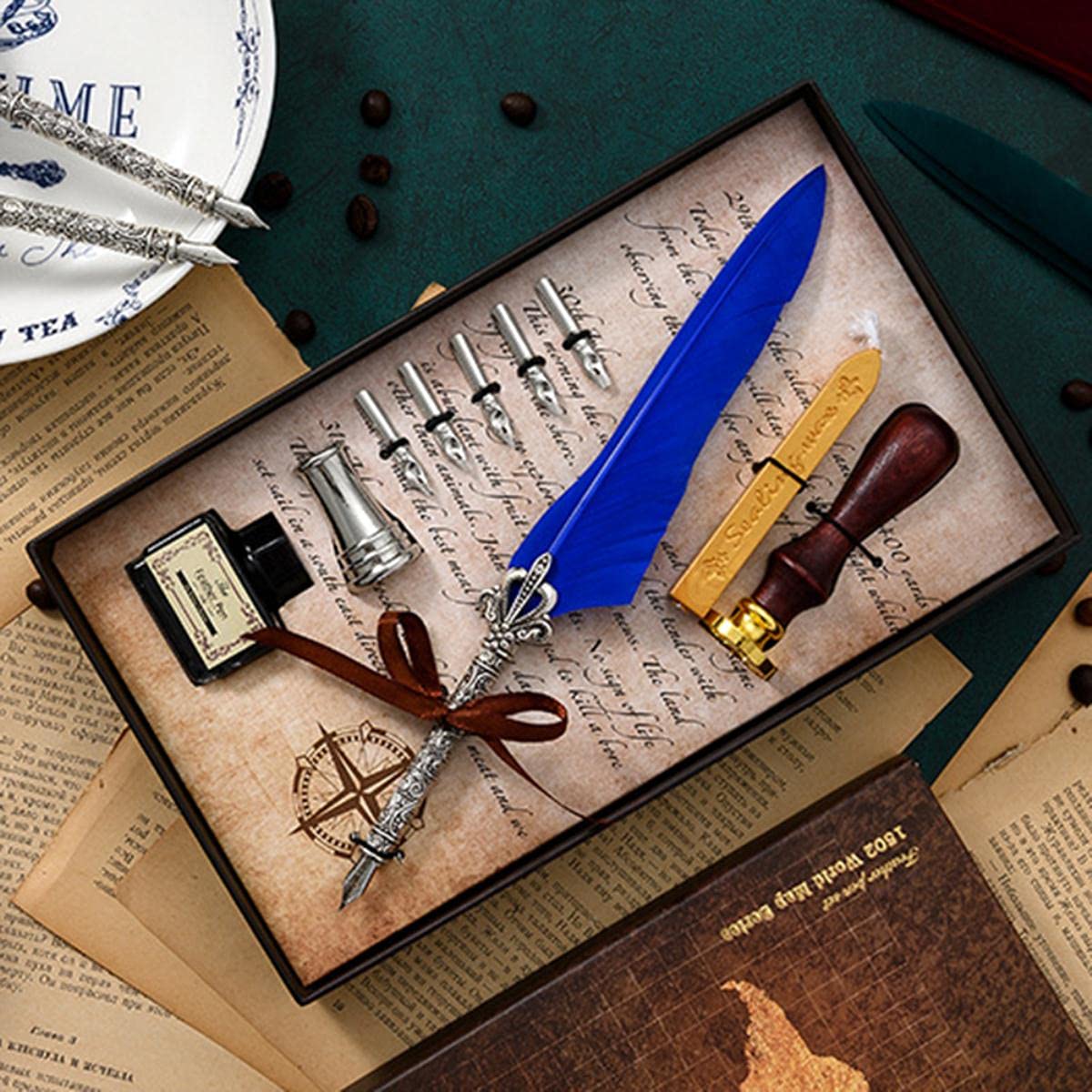 Set Di Penna A Immersione Vintage Con Ceralacca - Scrigno Europeo Retrò, 5 Pennini, Timbro, Calamaio - Verde Perlato Scuro SP225043 - 4