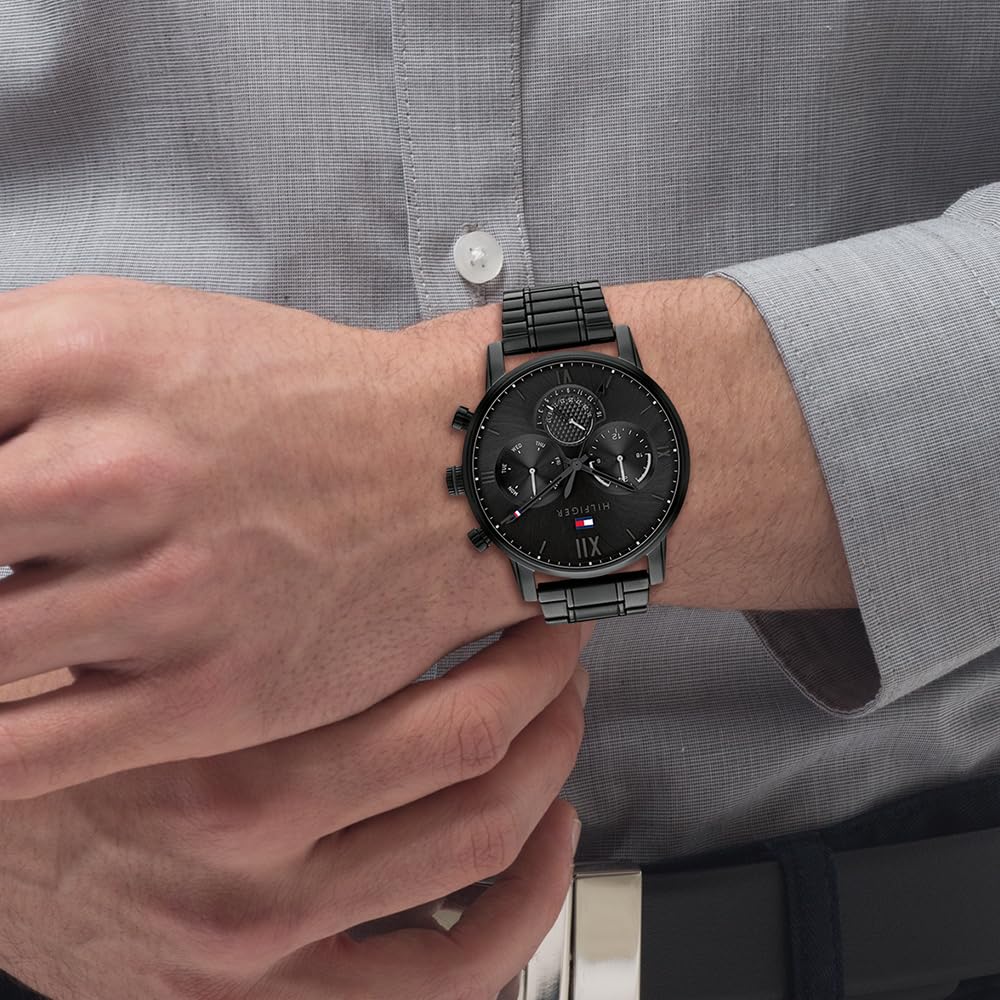 Tommy Hilfiger Orologio Analogico Multifunzione al Quarzo da Uomo con Cinturino in Maglia Metallica o a Maglie in Acciaio Inossidabile
