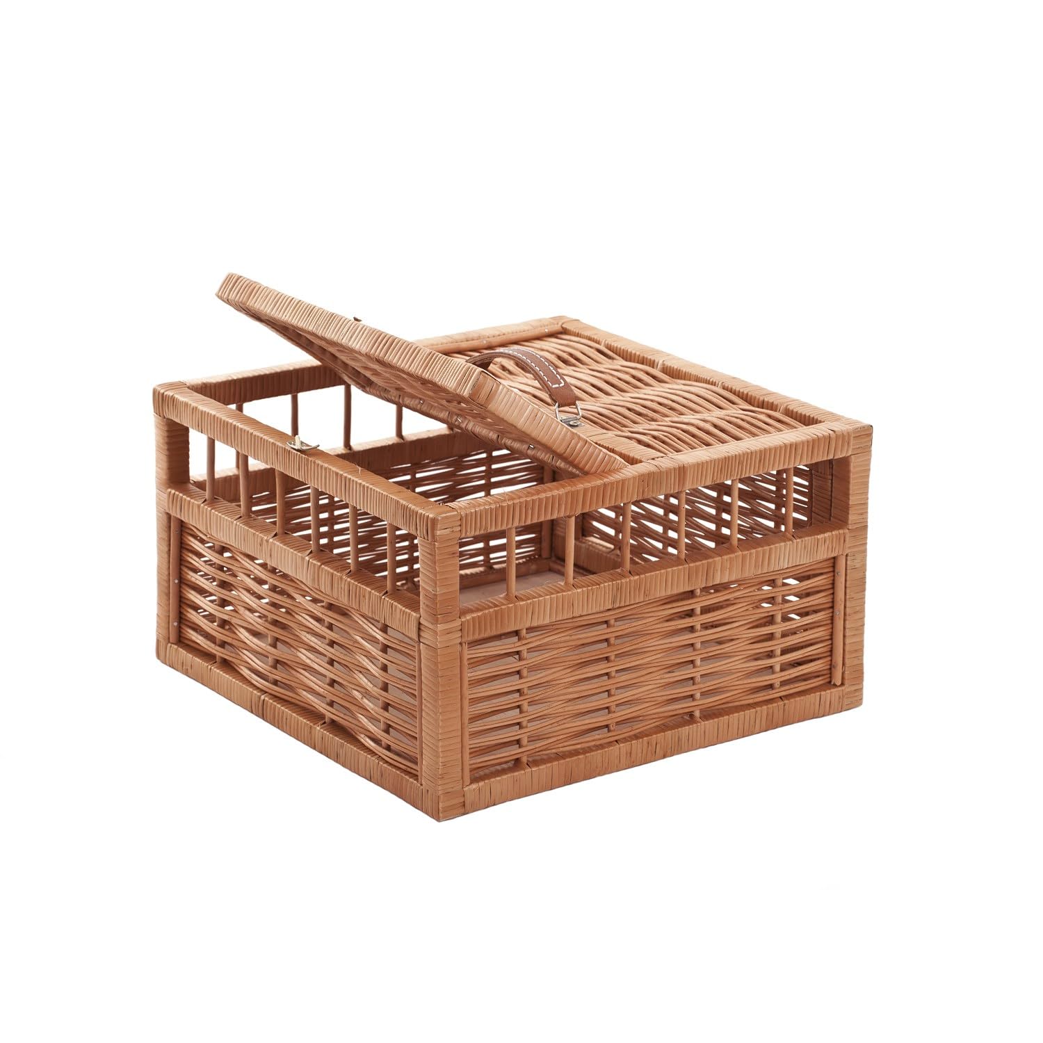 Panier de transport en osier pour sécuriser le voyage des pigeons