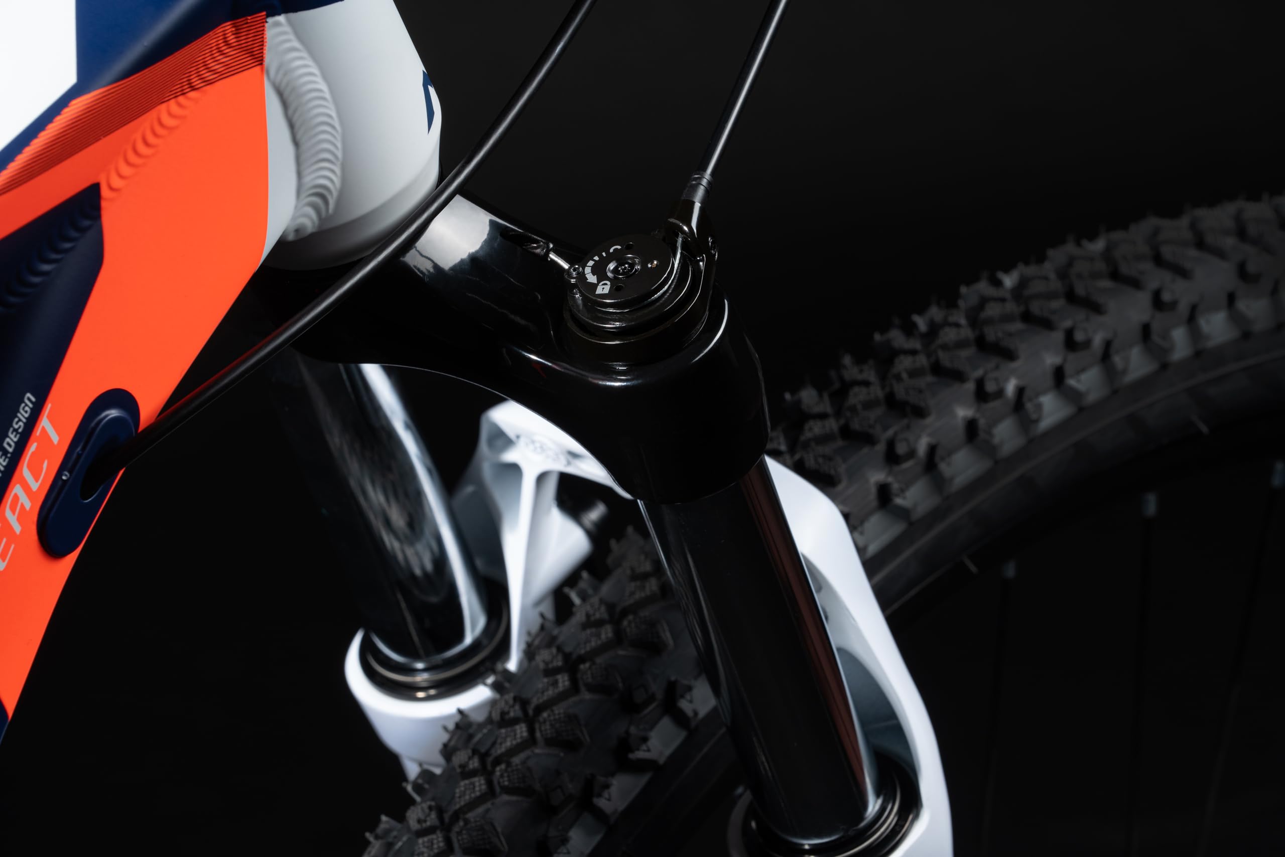 NSR 710 REACT 10V Mountain Bike 29 Pollici con Telaio in Alluminio, Cambio 10 Velocità, Freni a Disco Idraulici, Bici Tecnobike Uomo per Uso Stradale e Fuoristrada