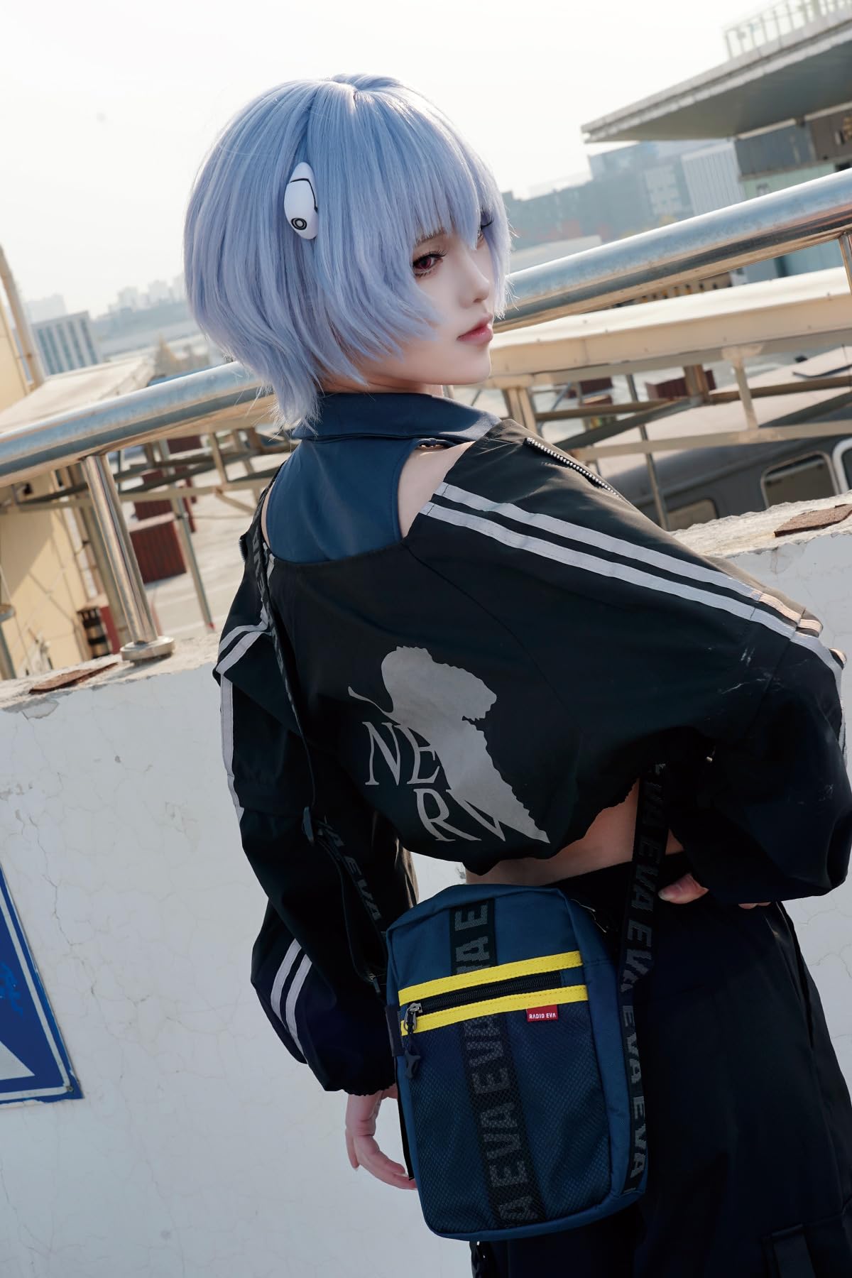 FIREFIRST x RADIO EVA Evangelion Mini Bolso Cruzado Bolso De Hombro | Minibolso Cruzado Eva; Colaboración Oficial; Bolso Ligero Para Cosplay; Ideal Para Escuela, Excursiones, Viajar