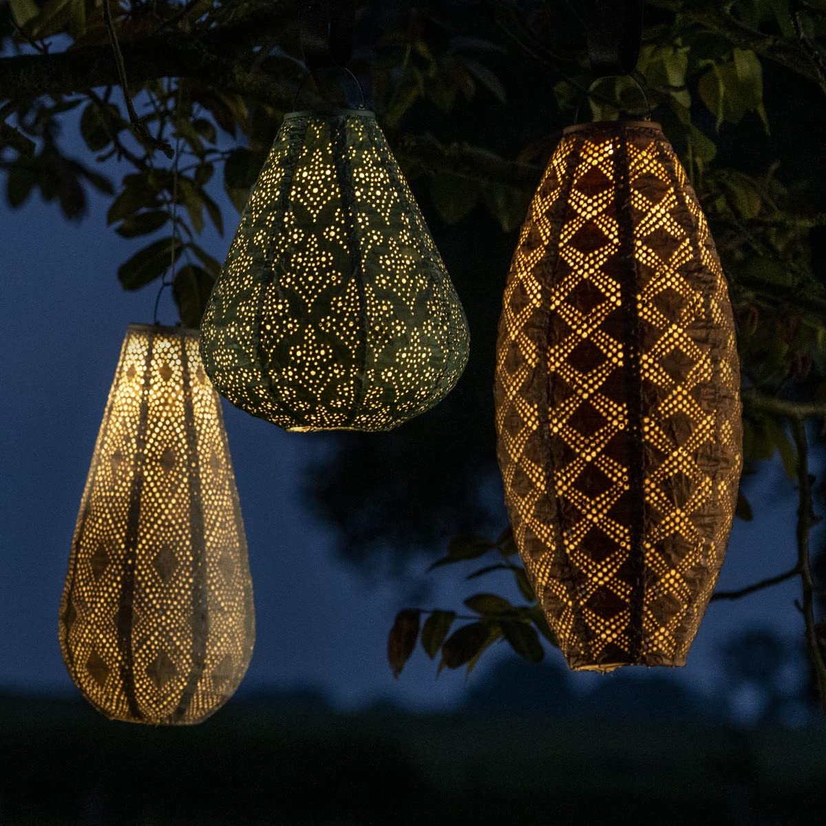 VONROC Lanterne solaire à LED Luna Drop – Éclairage de jardin solaire - 400x200mm – Givre - Fait-main - Luxueuse matière résistant aux intempéries