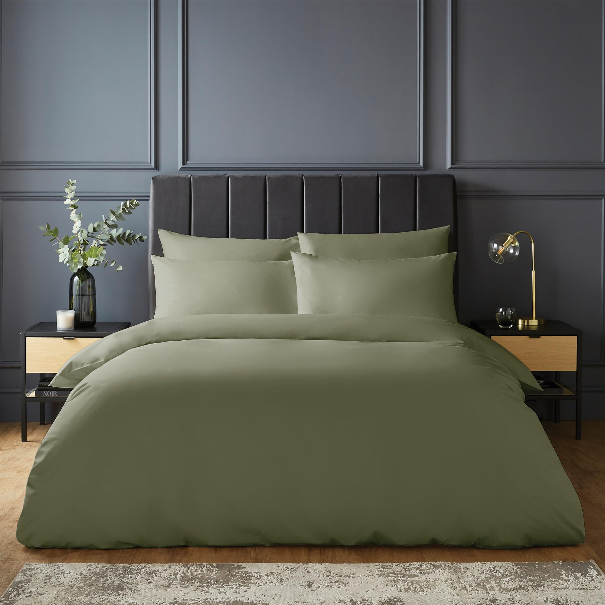 Silentnight Pure Cotton Duvet Set - Luxurious Cool Soft Touch 200 Thread Count - Button Fastening - Breathable 100% Cotton Quilt Cover + Pillowcase Bed Set - Machine Washable, Sage Green, Super King