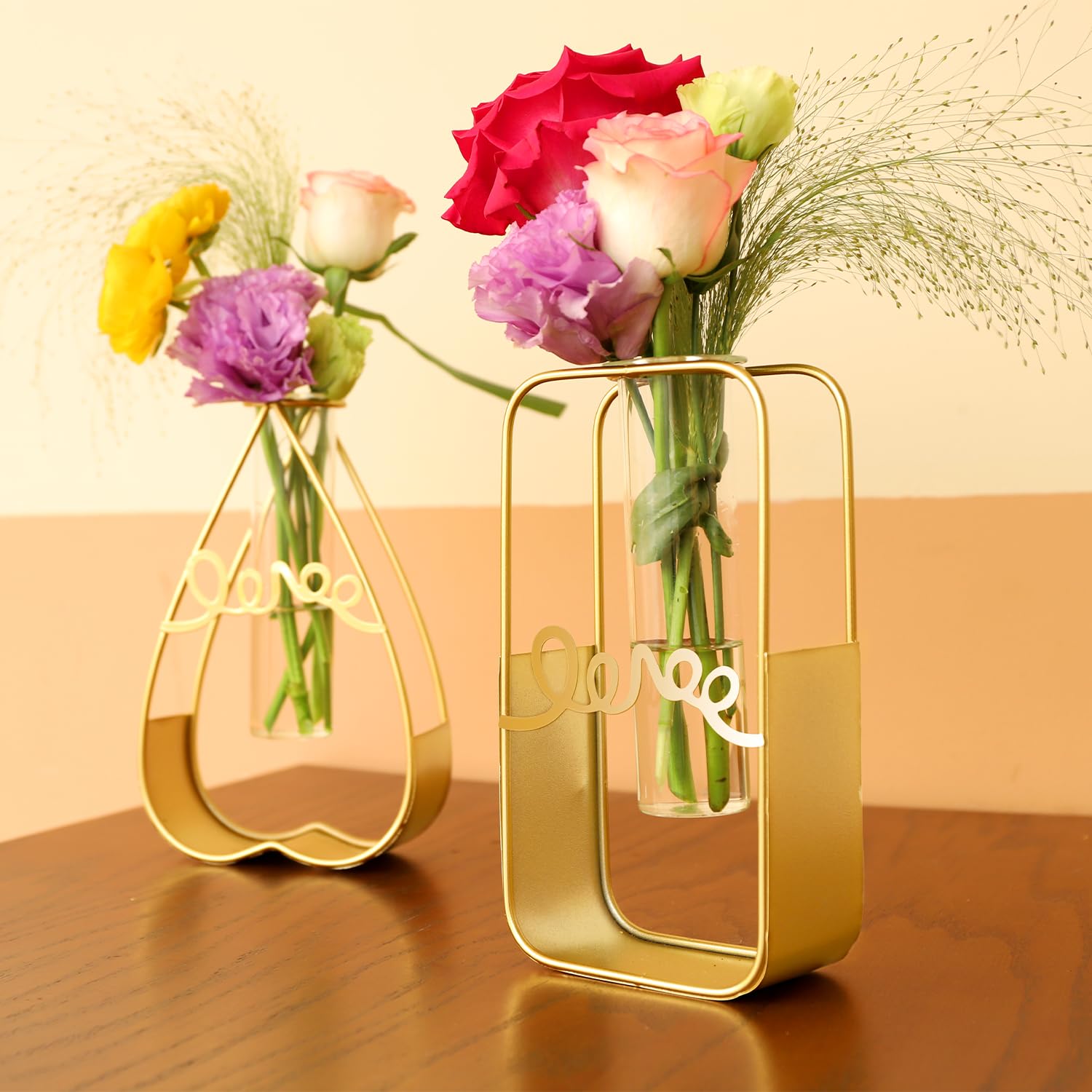 Goldene Tischvase Mit Glasröhre – Geometrischer Metallrahmen Für Hydrokultur Oder Blumen (birnenförmig)