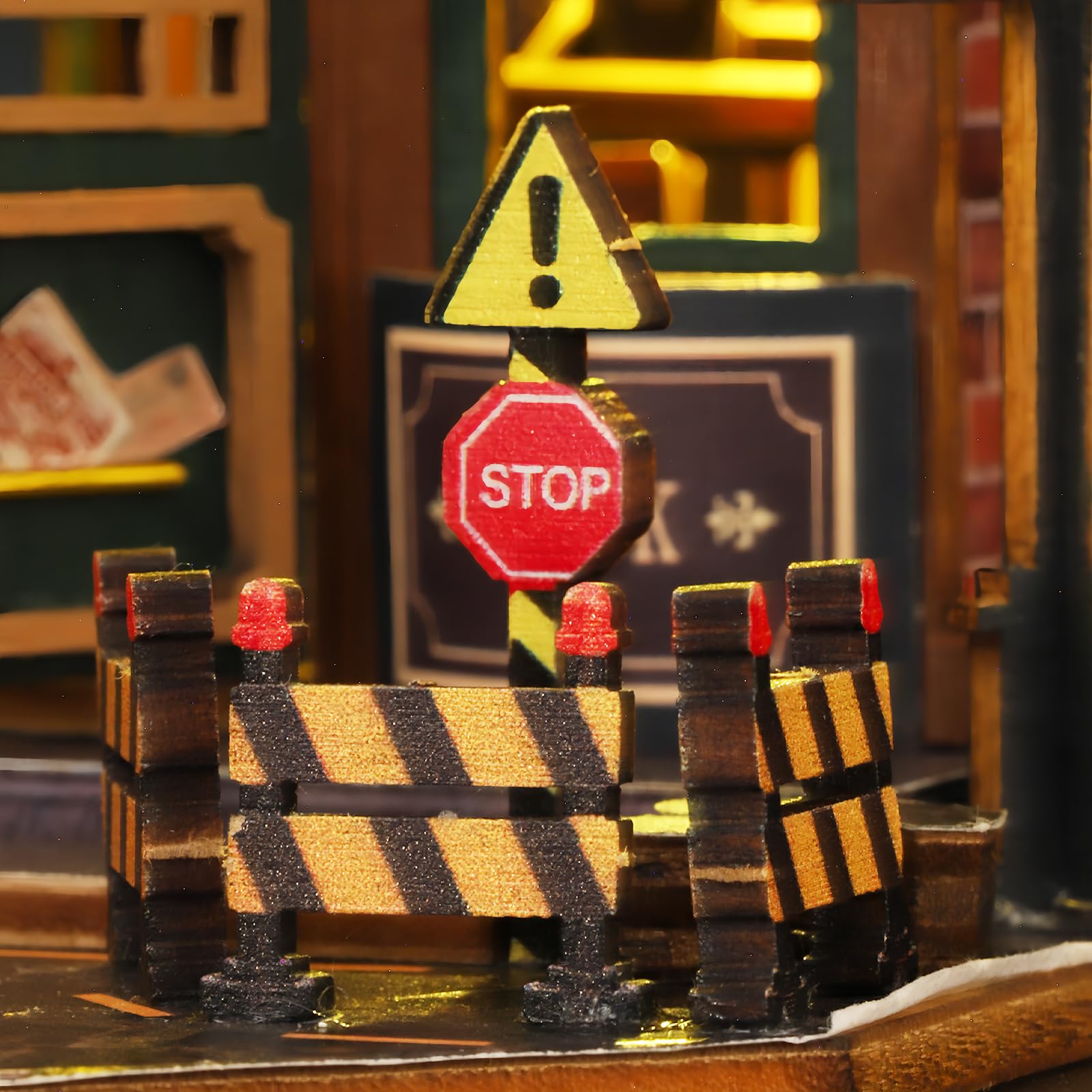 Cuteefun Miniatura Casa delle Bambole Kit, Dollhouse in Legno con LED, Kit Casa Minuscola per Adulti da Costruire, Regali Unici per Compleanni, Natale (Città Libro Crepuscolo)