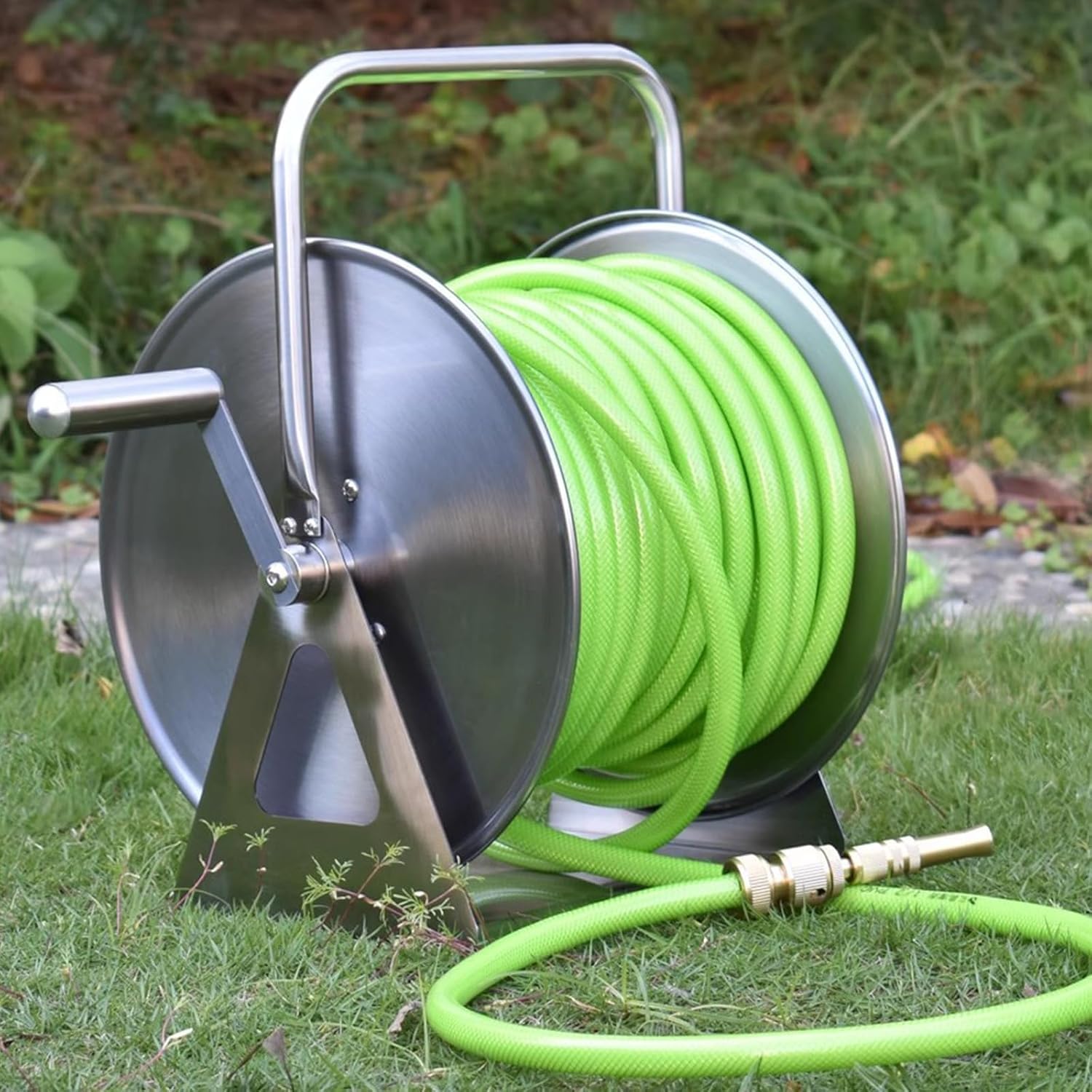 Wandmontierte Schlauchtrommel mit Kurbel für einfache Lagerung, ideal für Hof, Garten, Bauernhof und Terrasse