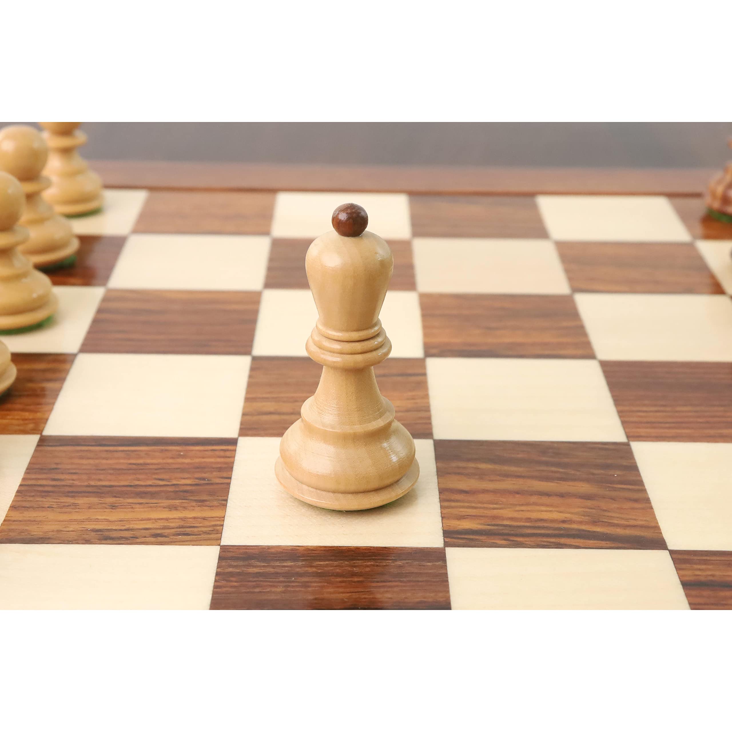 Royal Chess Mall - Set di scacchi russi Zagabria da 2,6 pollici Combo -Pezzi in palissandro dorato con tavola e scatola