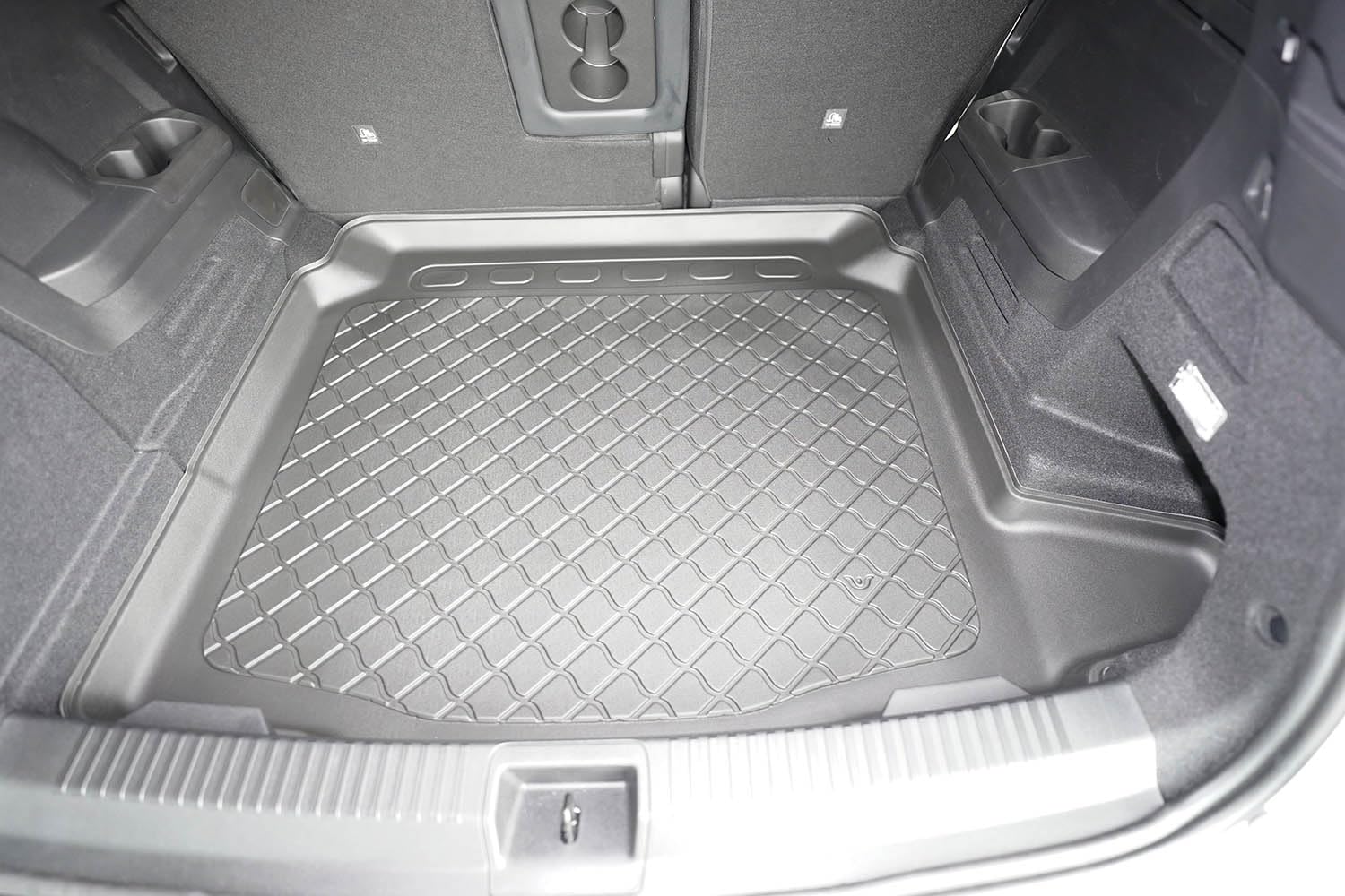 MTM Wanna bagażnikowa do Renault Espace VI E-Tech Full Hybrid 04.2023 - dopasowana ochrona bagażnika, antypoślizgowa, wytrzymała, łatwa do czyszczenia i bezzapachowa, 11229