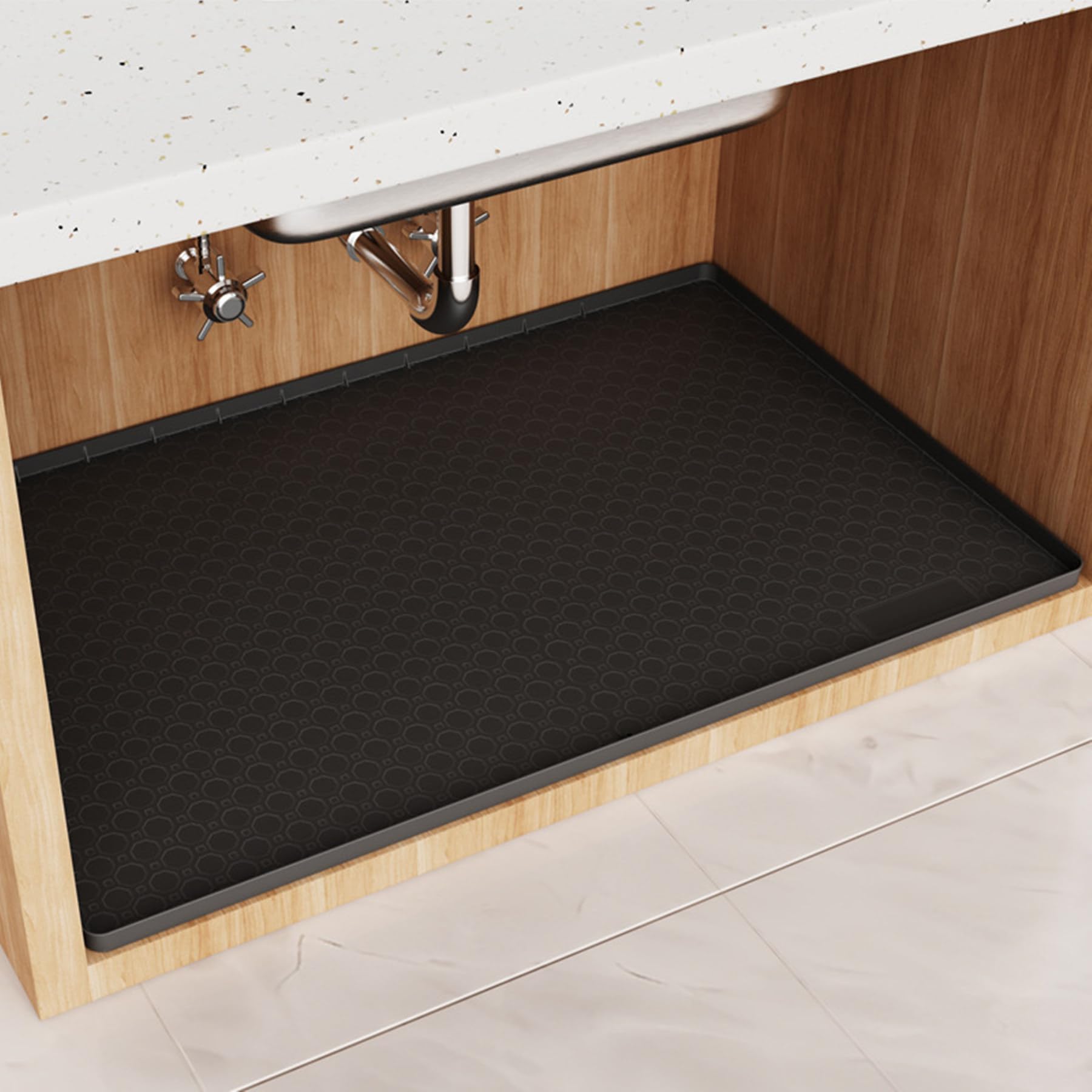 Alfombrilla para debajo del fregadero IYYI de silicona negra impermeable de 34x22"