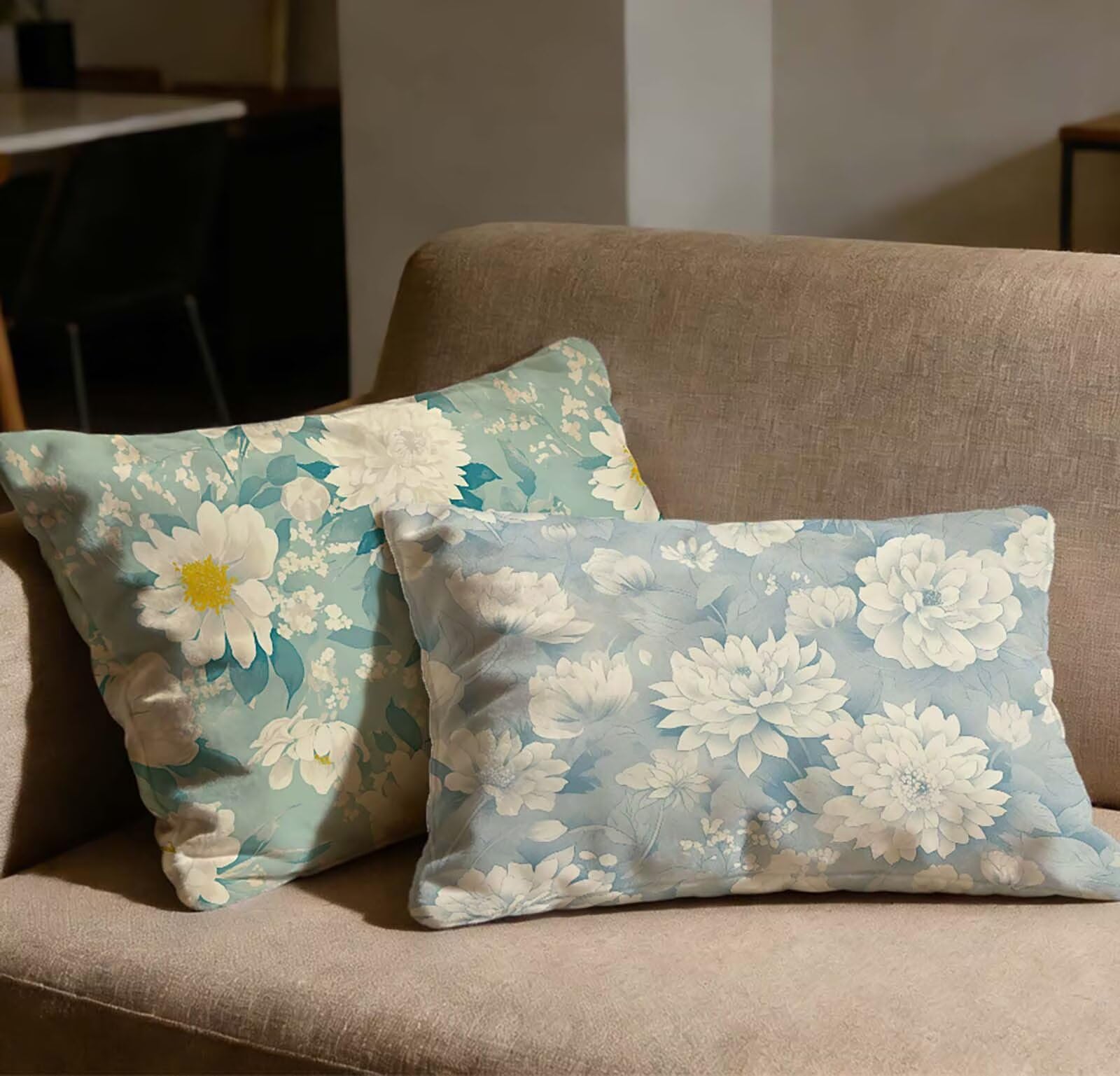 Housse de coussin bleu œuf de canard en velours 80x100 pour sublimer votre canapé