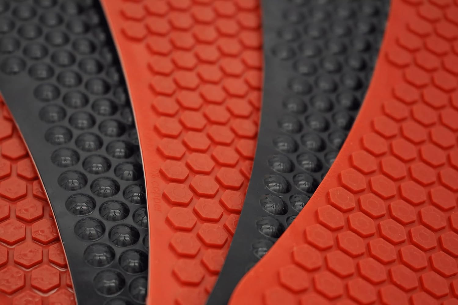 リバーシブル加熱&amp;冷却インソール バッテリーや化学薬品なし