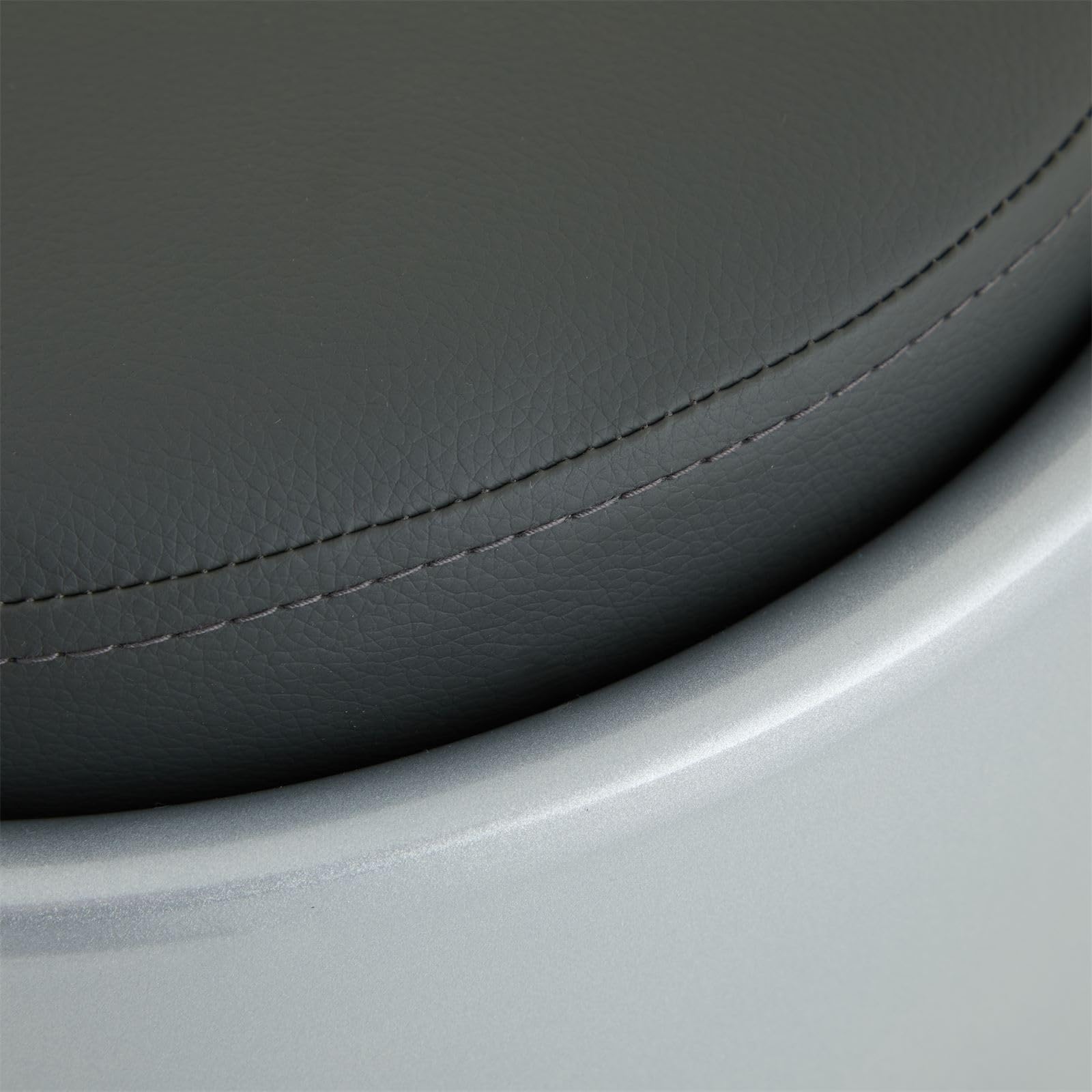 IDIMEX Tabouret Daniel Pouf Rond Coffre de Rangement Panier à Linge siège avec Assise rembourrée, Structure en Plastique Gris et revêtement synthétique Gris