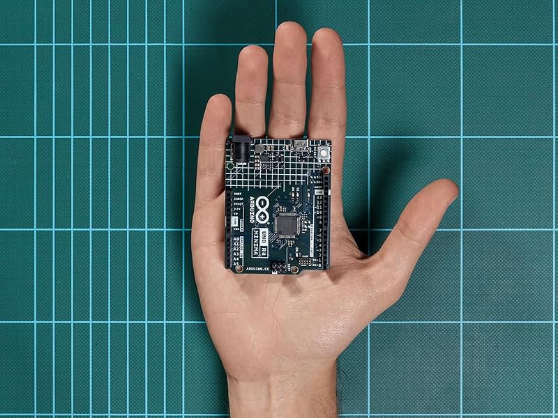 Arduino UNO R4 Minima fejlesztői kártya ARM Cortex-M4 mikrovezérlővel IoT projektekhez
