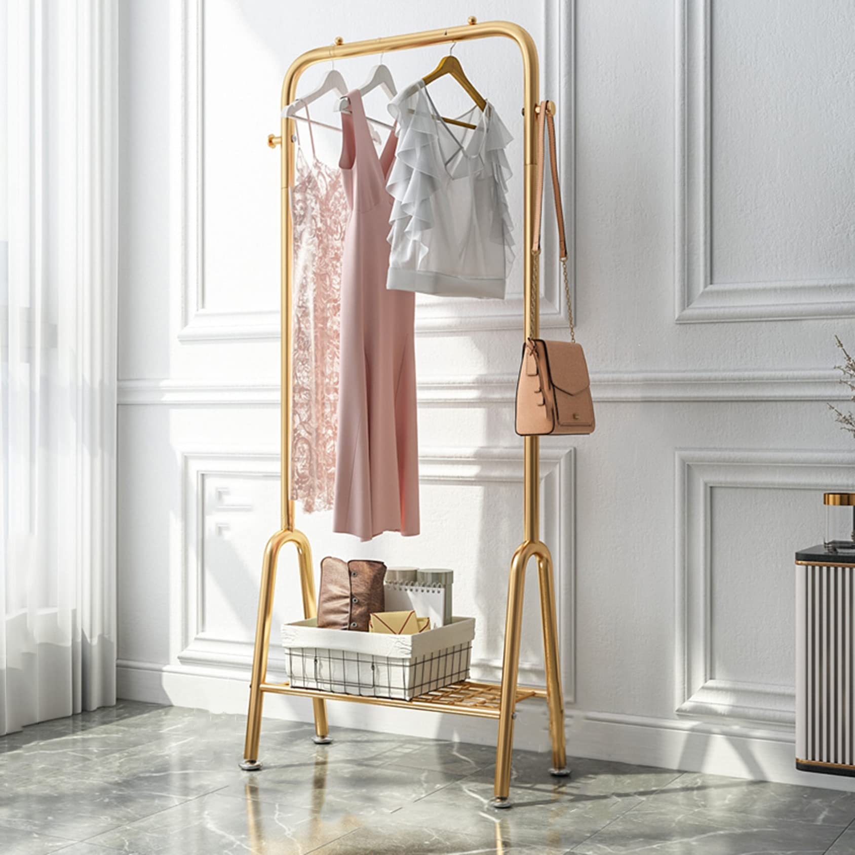Portant à vêtements parfait pour la maison et le bureau comme dressing d'entrée