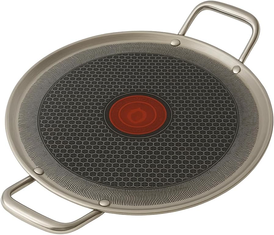 MIRACLE Traditional Roti Tawa 12 Inch (30 cm) Cast Iron Griddle Pan 2.3mm Balanced Thickness Honeycomb Textured Surface Medium Heat Recommended Chapati Tortilla Flatbread Gas Stove Compatible - Image 5