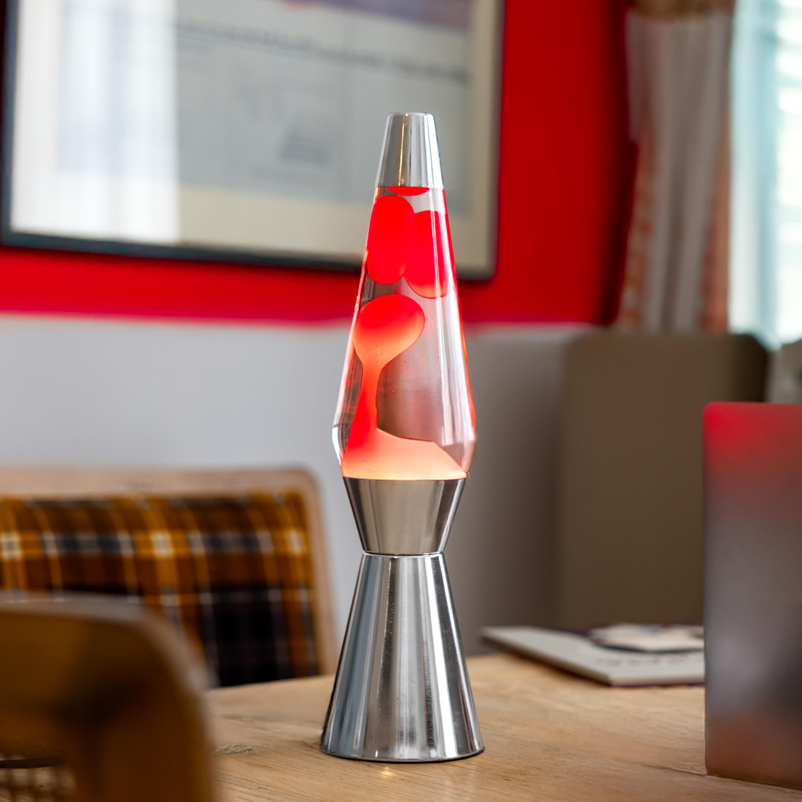 Fisura - Lampada lava rossa con base cromata, cera rossa e liquido trasparente. Design retrò con lampadina di ricambio. Dimensioni: 11,5 cm x 11,5 cm x 40 cm.