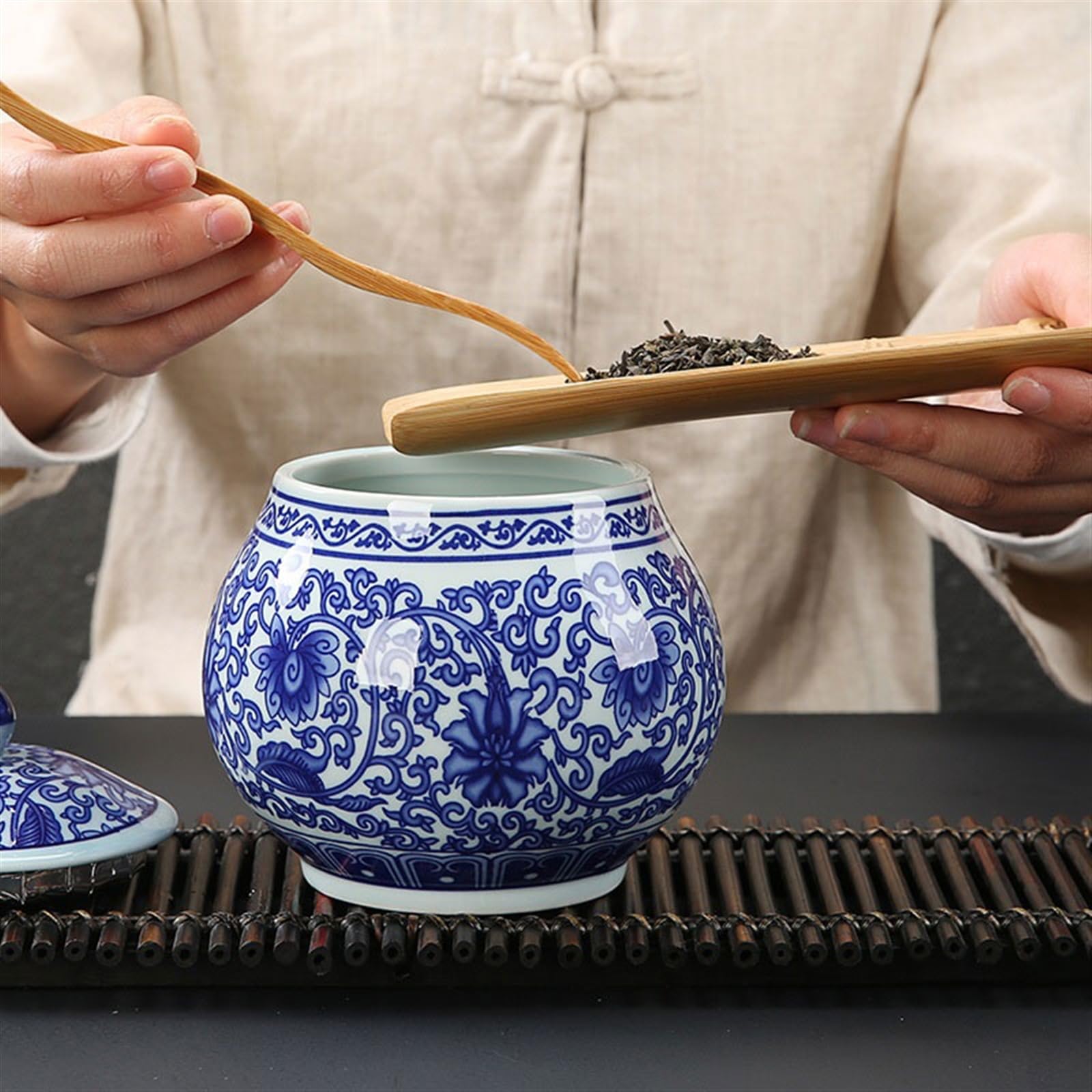 Lagerung Vintage chinesisches Seladon-Porzellan-Teekanister, Keramik-Siegelglas mit Deckel