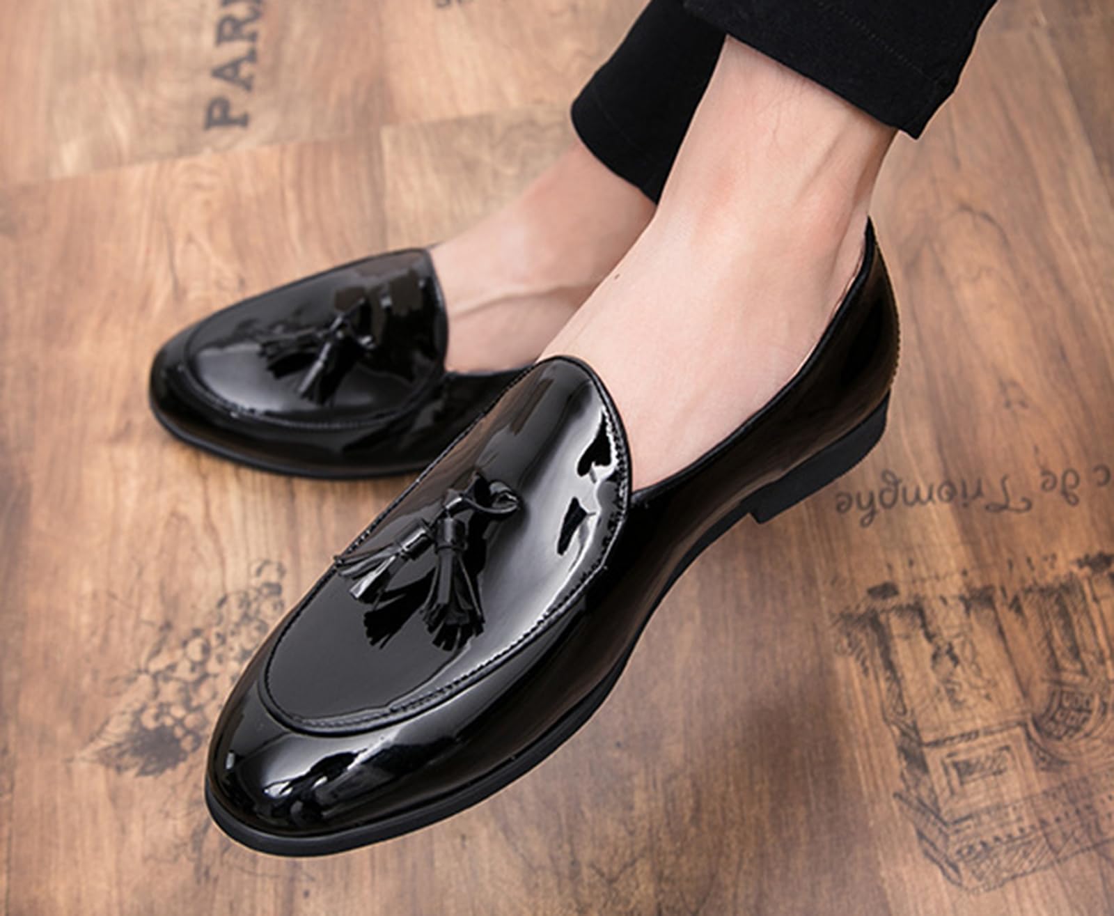 Mocassini da Uomo con Nappine Scarpe Eleganti in Pelle Lucida Slip-on Scarpe Formali per Matrimonio, Festa e Lavoro