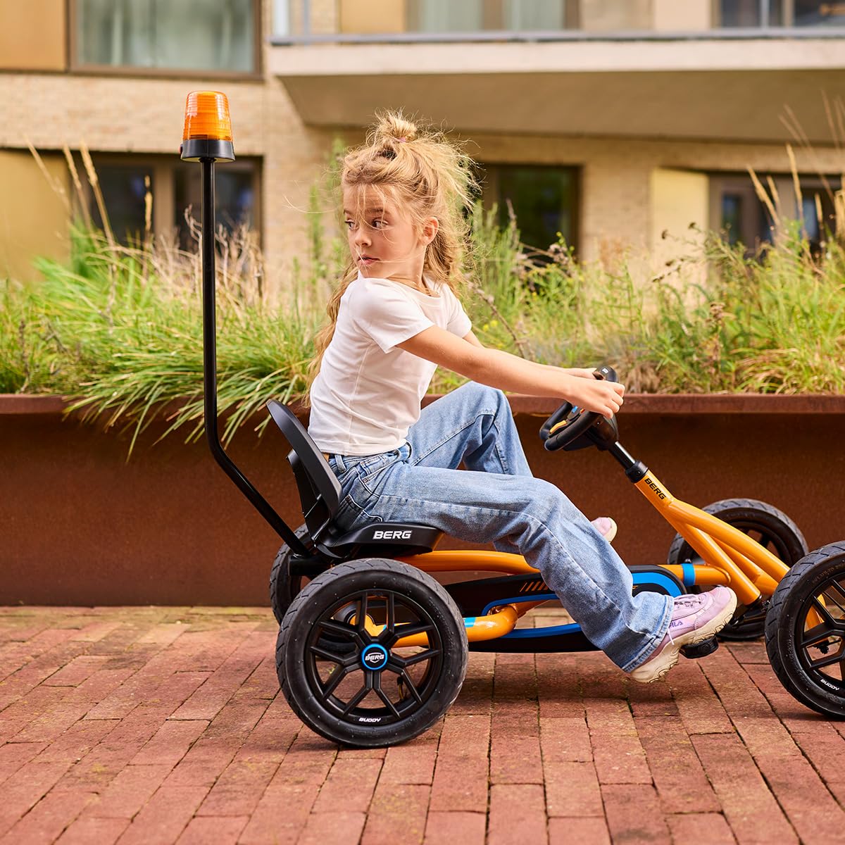 BERG Rundumleuchte Zubehör | Warnlicht für Buddy & Rally Kettcar Pedal-Gokart | Original BERG Sicherheitslicht für Kinderfahrzeuge mit perfekter Passform und robuster Qualität für Outdoor Spaß