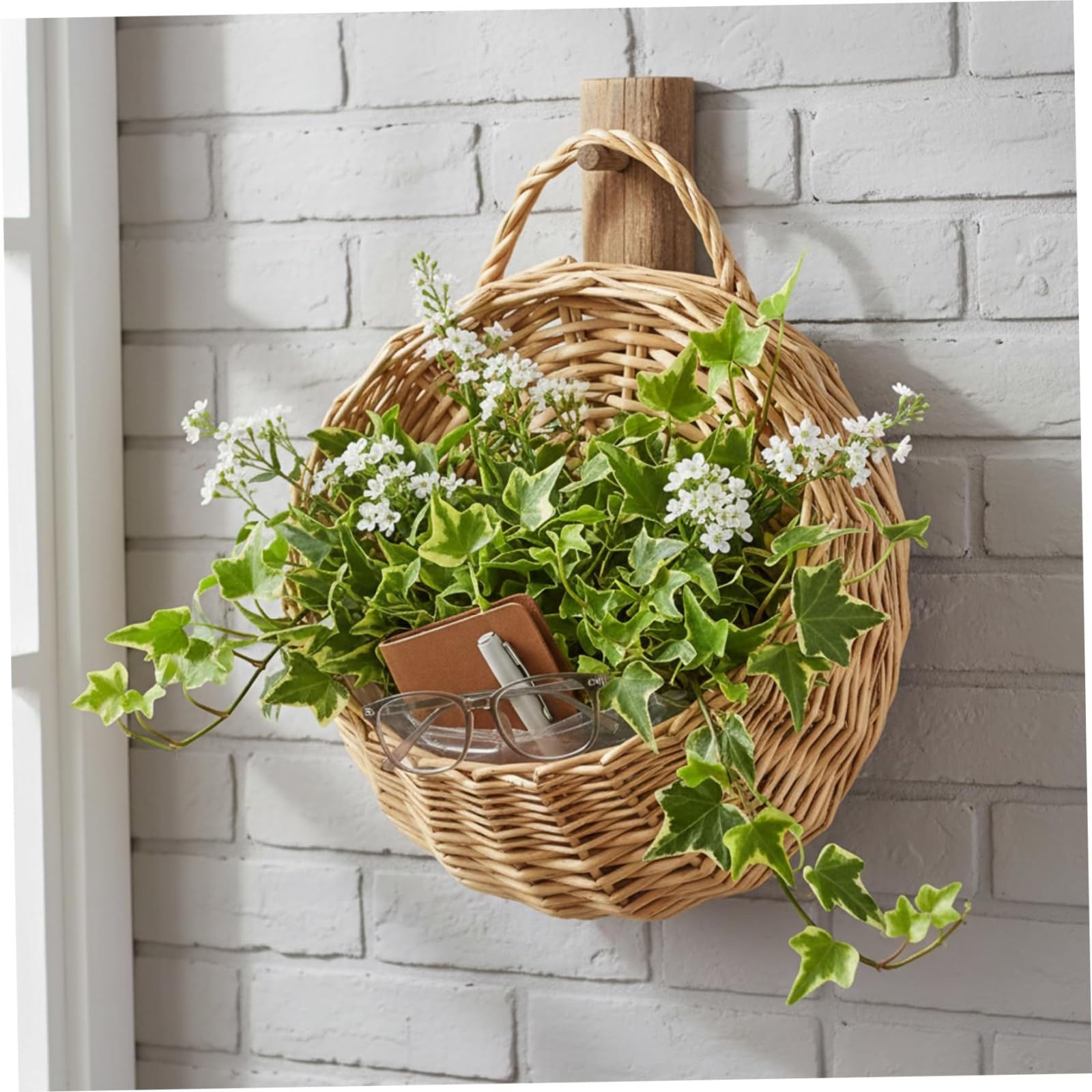 Cestino da parete in rattan intrecciato, confezione da 2, con fodera impermeabile, piccoli cesti appesi per interni e stoccaggio, fioriere in vimini per l'organizzazione della casa