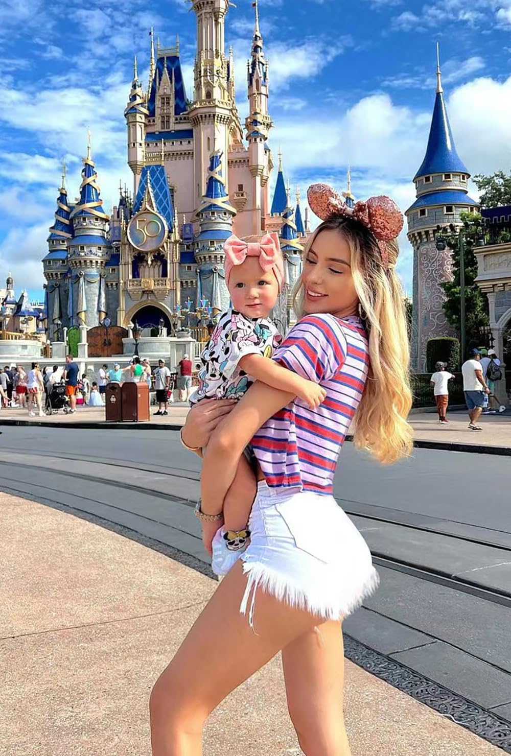 GOBLES Women's Summer Casual Mid Waist Ripped Raw Hem Stretchy Denim Shorts with Pockets - Image 7