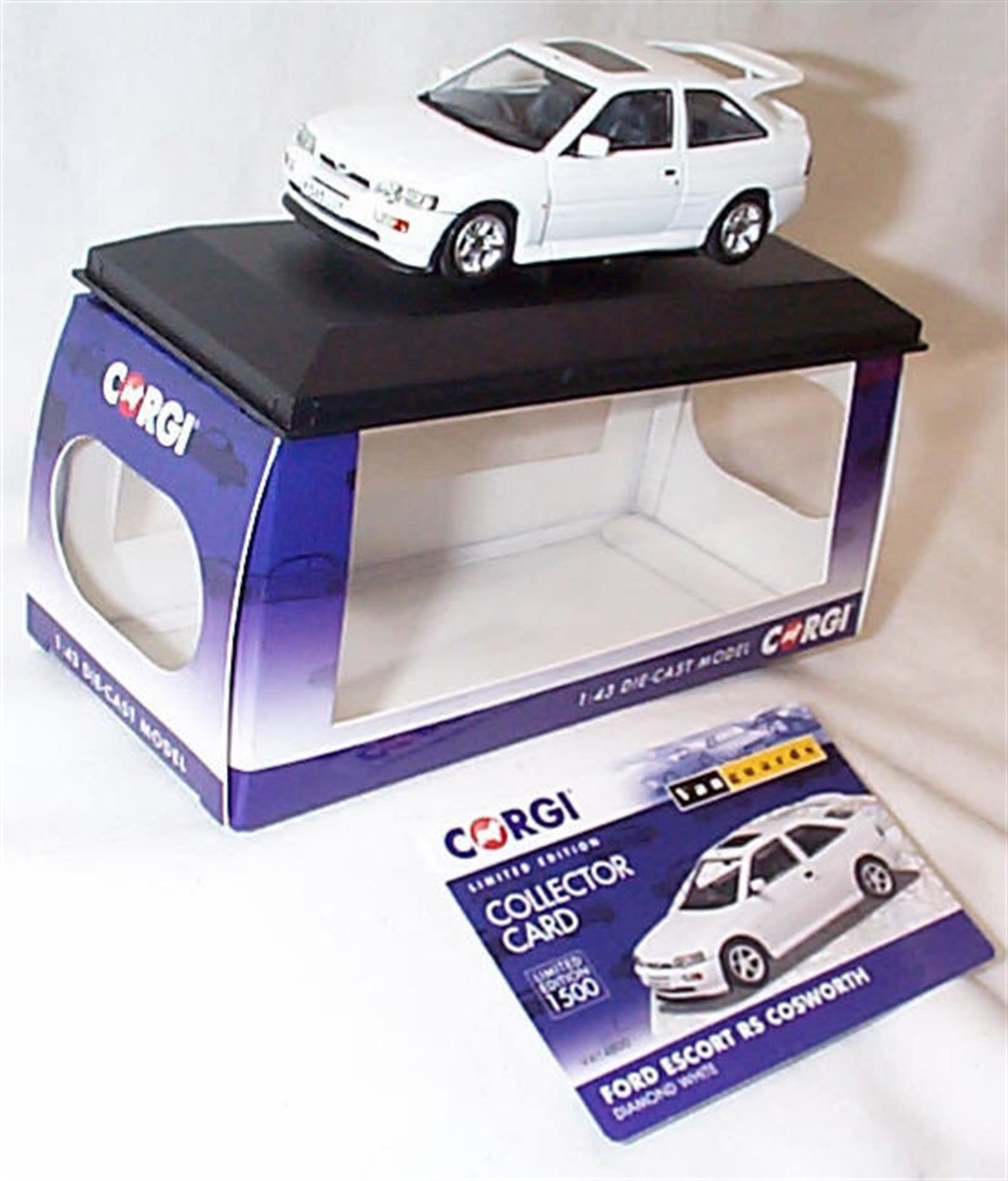 Corgi Vanguards F0RD ESC0RT RS Cosworth Diamond White vehicle 1:43 scale diecast model