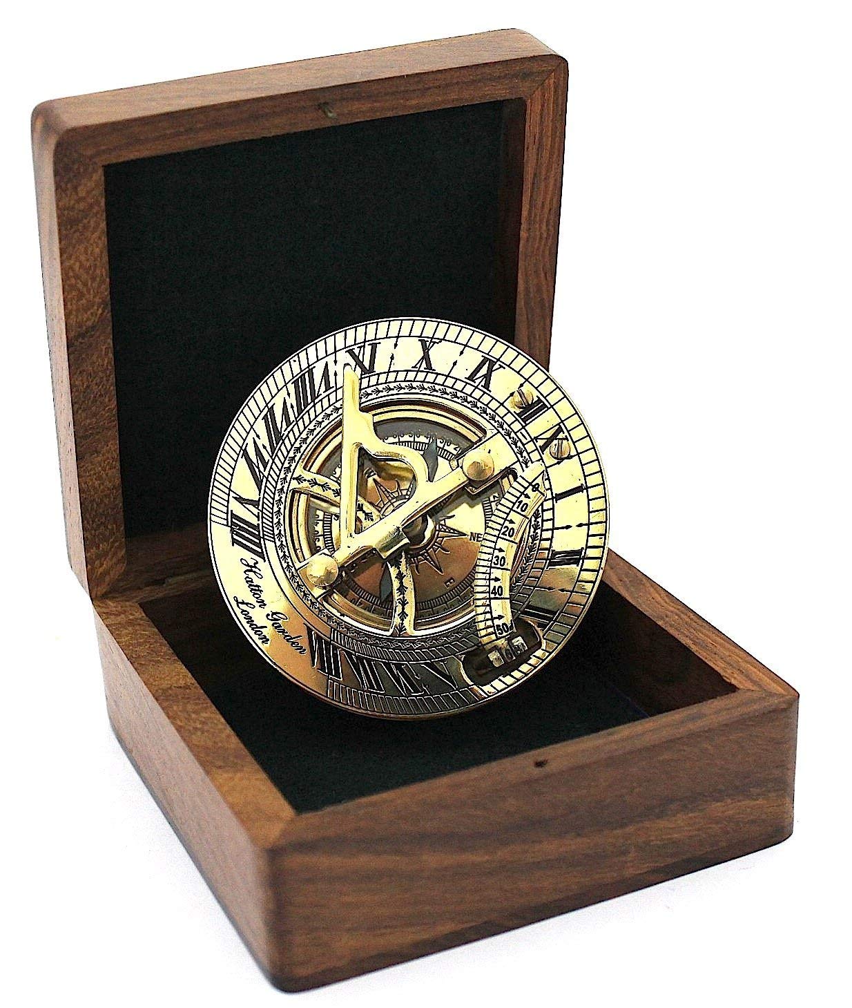 Polished brass sundial compass With Box - Image 3