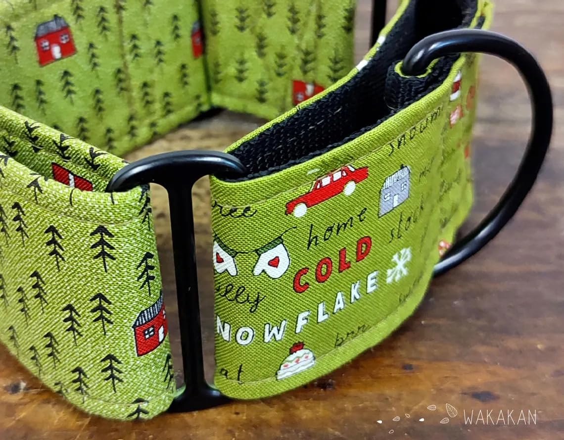 Collar Martingale Para Perro: Xmas Cabin, Hecho a Mano en España por Wakakán