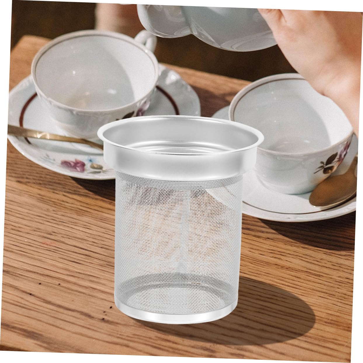 INOOMP Filtre à Thé Inox avec Maille Fine pour Théière Passoire Pratique pour Lâches et Infusions Accessoire Thé Maison et Bureau
