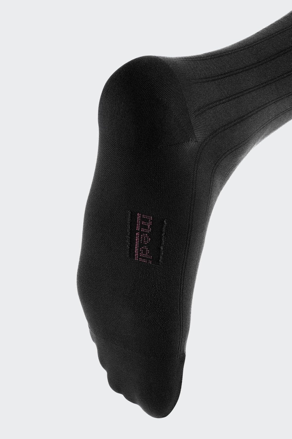 medi mediven for men - Kompressionsstrümpfe für Herren | Kniestrümpfe | CCL2 | Anthrazit | Größe IV | Längenzusatz Kurz | Hergestellt aus Hightech-Fasern | Mit Clima Comfort & Clima Fresh