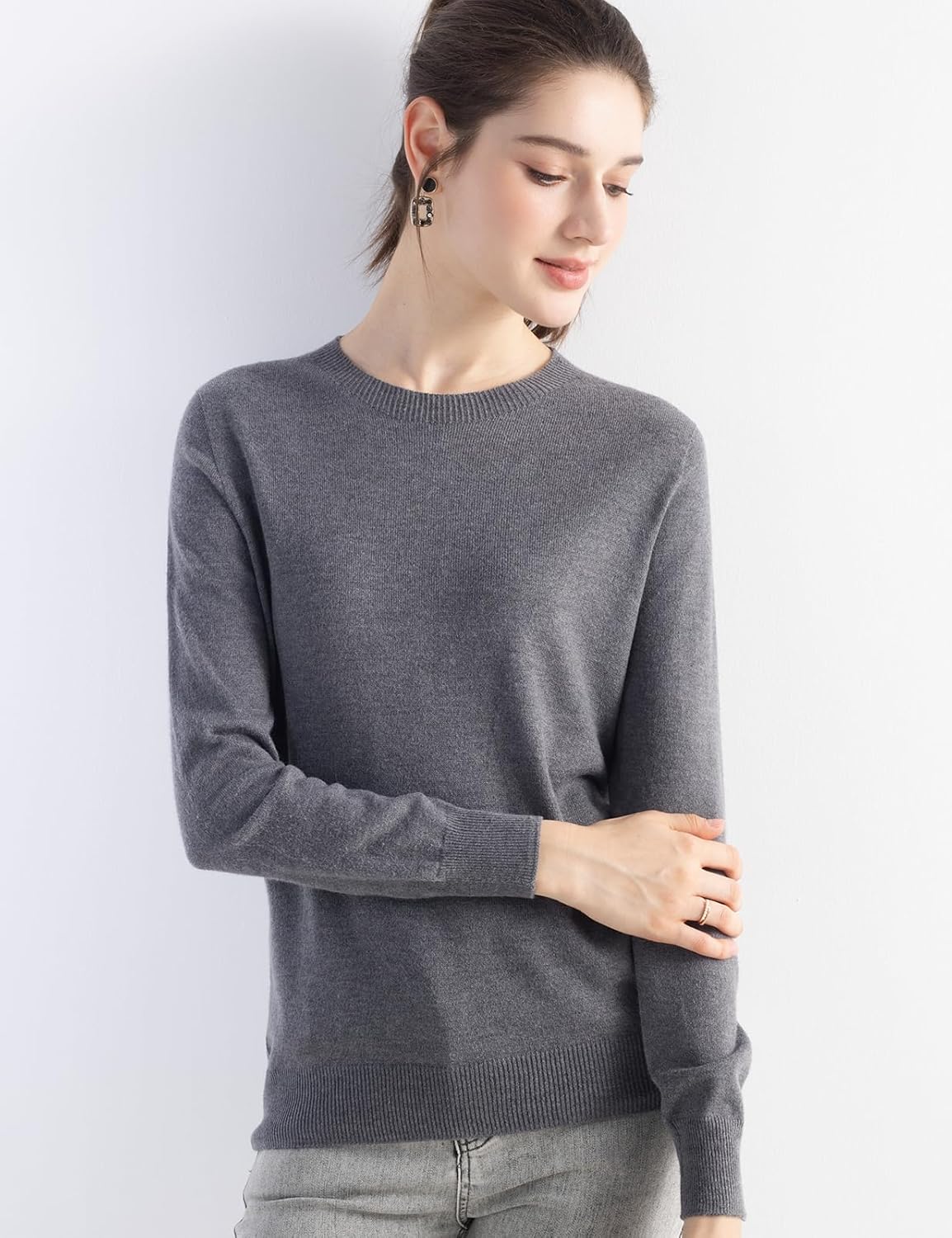 Women's Merino Wool Blend Sweater Fall Winter Crew Neck Long Sleeve First-Line Ready to Wear Seamless Knit Sweater - Image 5