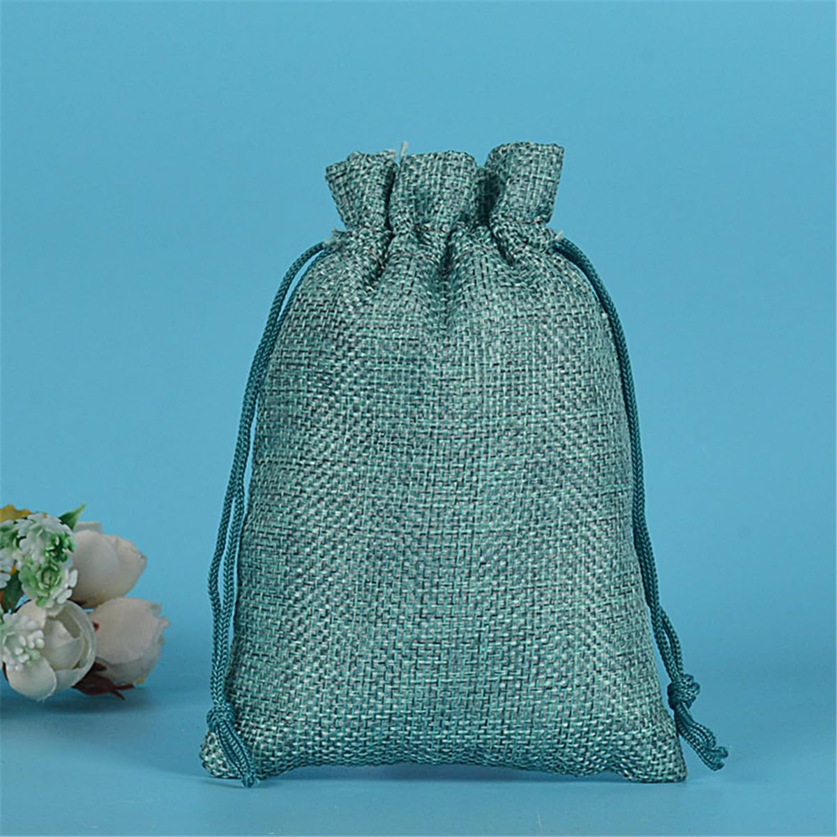 65 Stück Leinen-Säckchen Sack Beutel, Leinenbeutel, Baumwollbeutel, Geschenksäckchen Schmuckbeutel, Adventskalender Verpackung Leinenbeutel für DIY, Halloween, Weihnachten, Ostern (Cyan, 17x23cm)