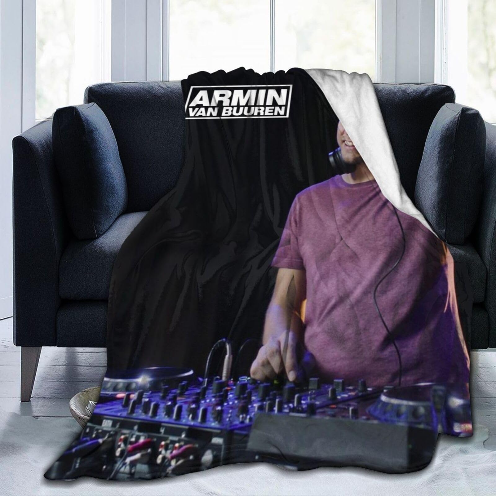 Couverture Armin Van Buuren en micro-polaire douce pour réchauffer vos hivers en musique