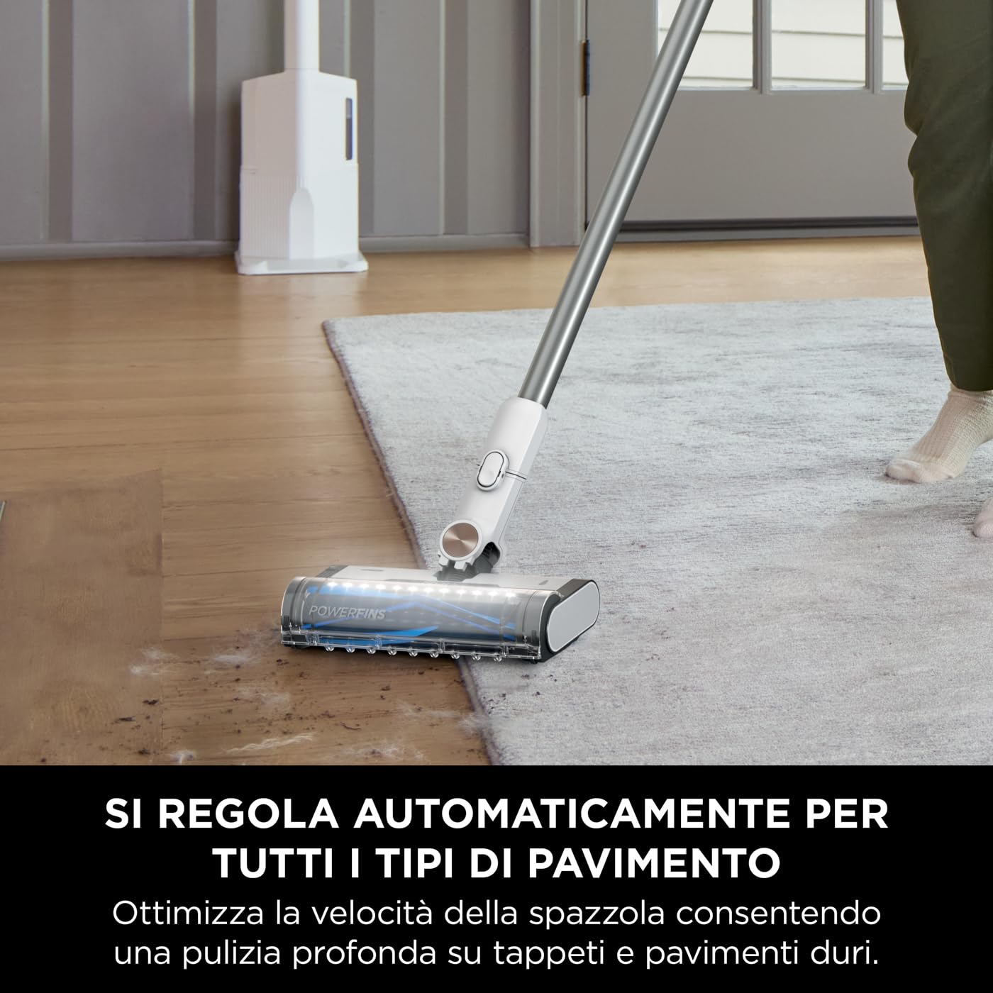 Shark Clean & Empty Aspirapolvere Senza Fili con Autosvuotamento, 40 Minuti di Autonomia, Leggero, Anti Hair Wrap, Bocchette per Animali e Fessure, Stazione di Ricarica, Luci LED, Bianco/Blu, BU3521EU