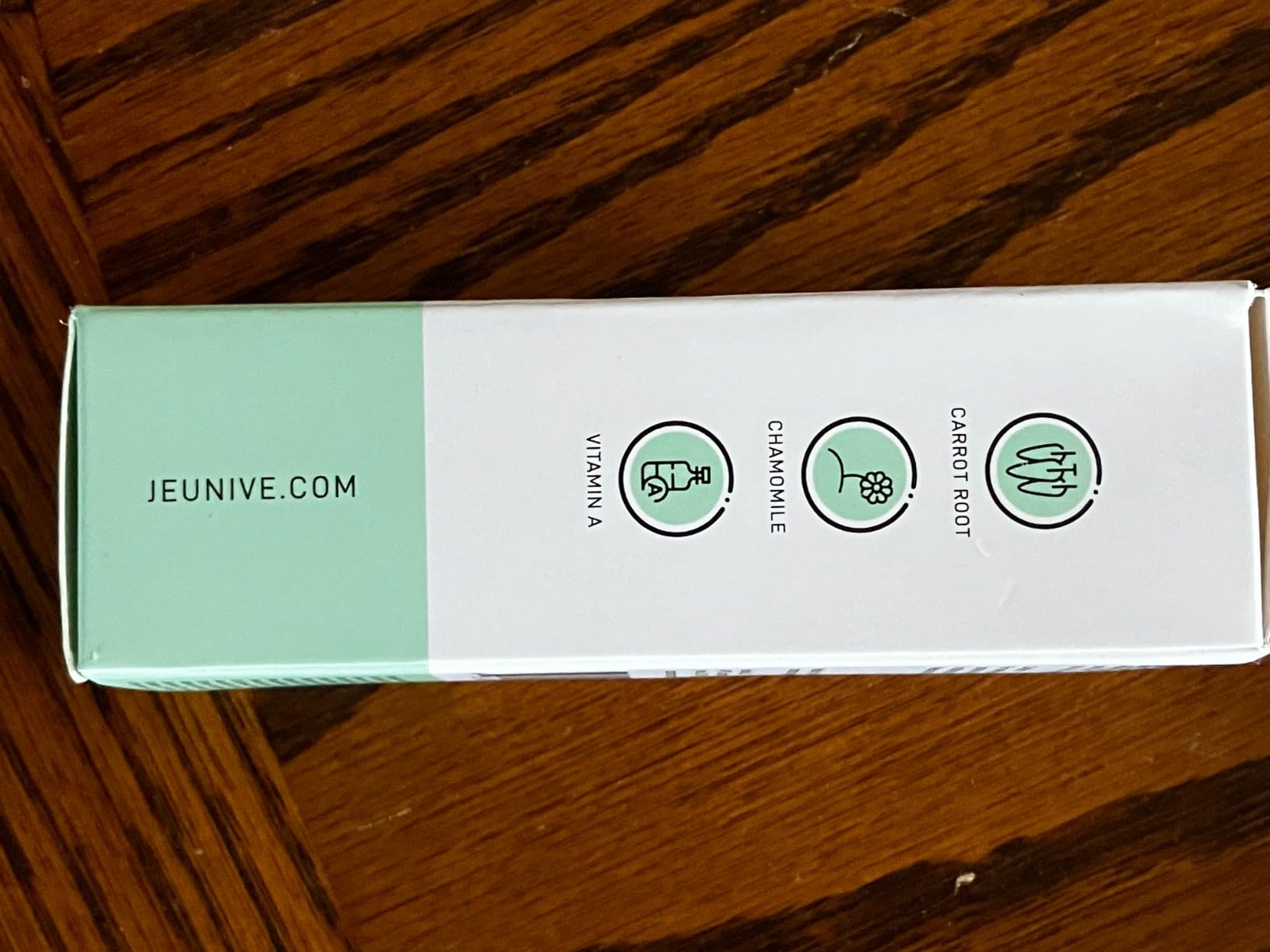 Jeunive Calming and Revitalizing Daily Retinol Recovery Serum | Clear, Even and Firm with Retinol, Carrot Root, Chamomile and Vitamin A for a rejuvenated skin, 1 oz (28g)