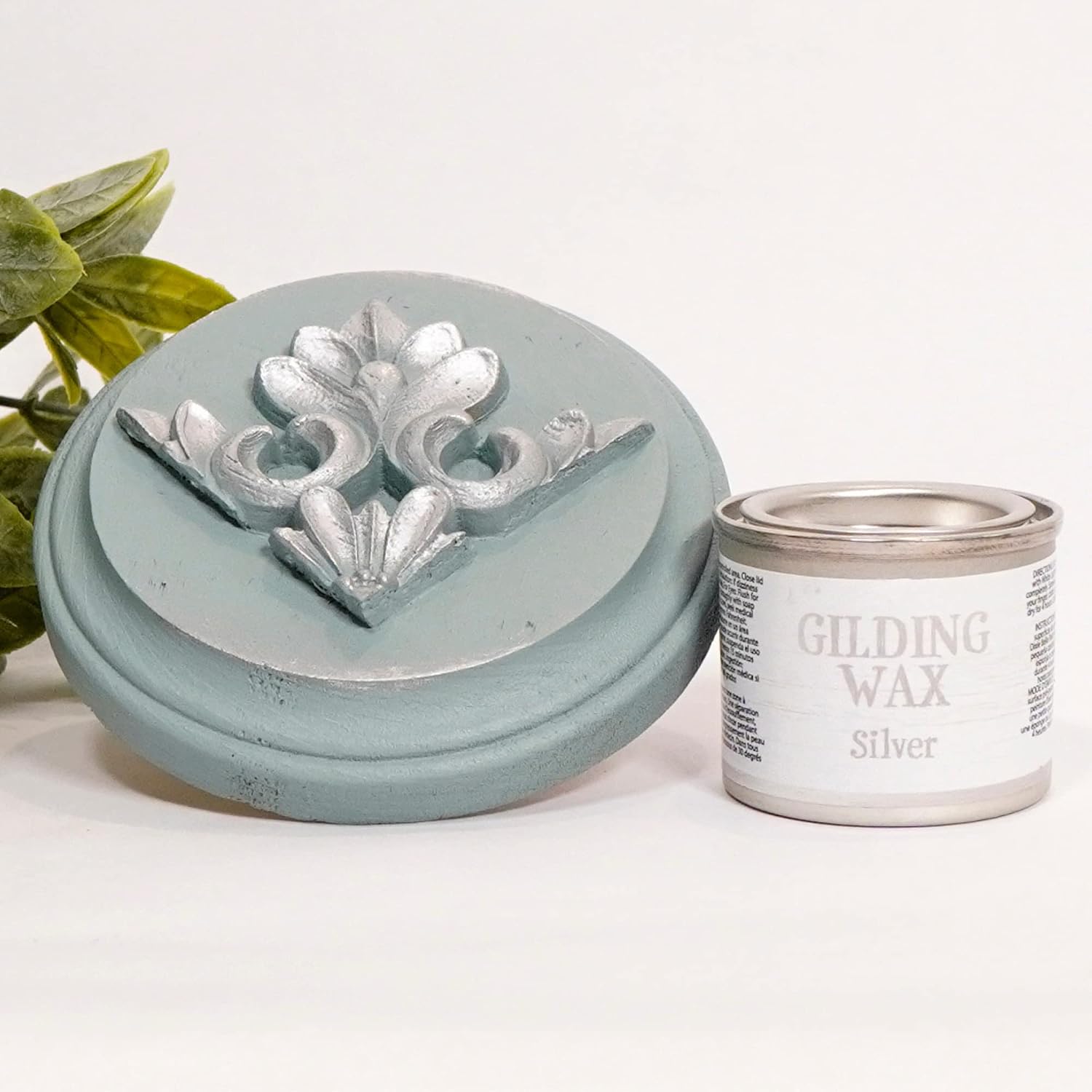 Dixie Belle Gilding Wax - Oil-Based Metallic Luxury Luster for Sheen, Shimmer on DIY Projects - Detail Enhancer for Furniture, Hardware, Wood