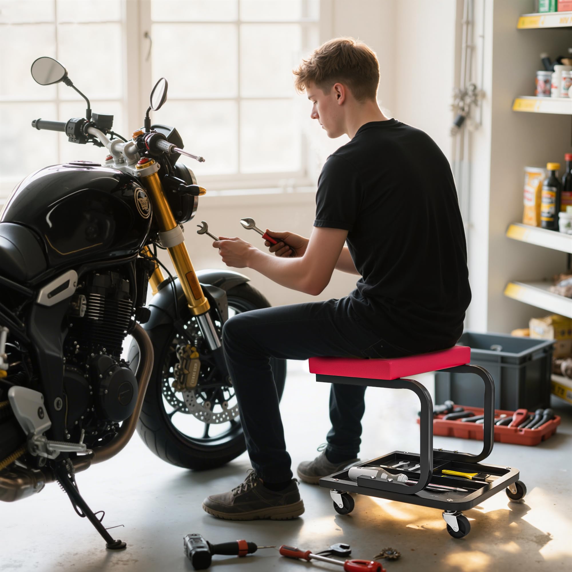 HOMCOM Tabouret de Mécanicien Tabouret d'Atelier Mobile Plateau à Outils | Charge 135 kg, Siège d'Atelier avec Roulettes Lisses Pivotant à 360°, pour Entretien, Réparation Automobile, Garage
