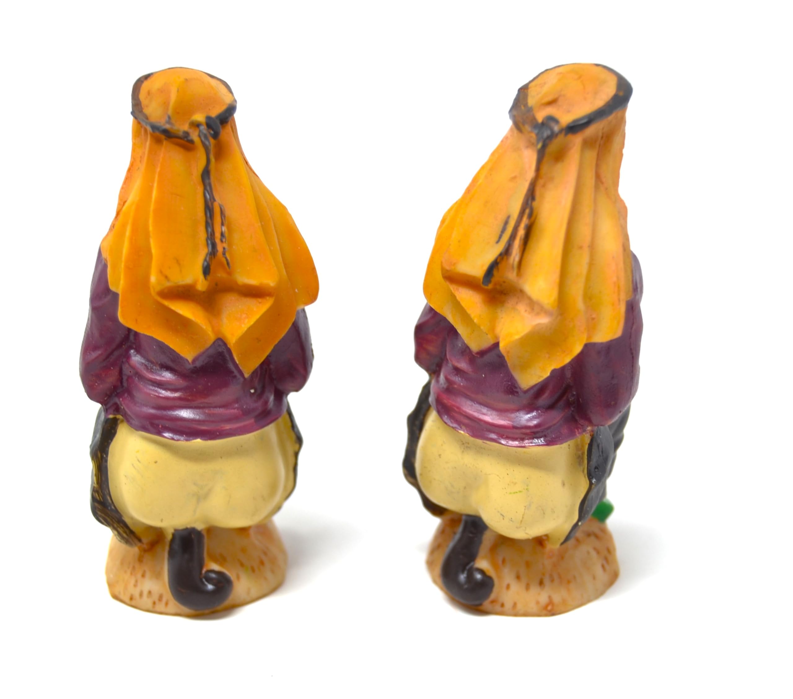 BETTER WITH FRIENDS 2 X Unit CAGANER Resin Figurine Hidden Nativity Scene 8 cm The Man Who Poops Figurine Nativity Scene Figures Birth of Jesus 3 Kings.
