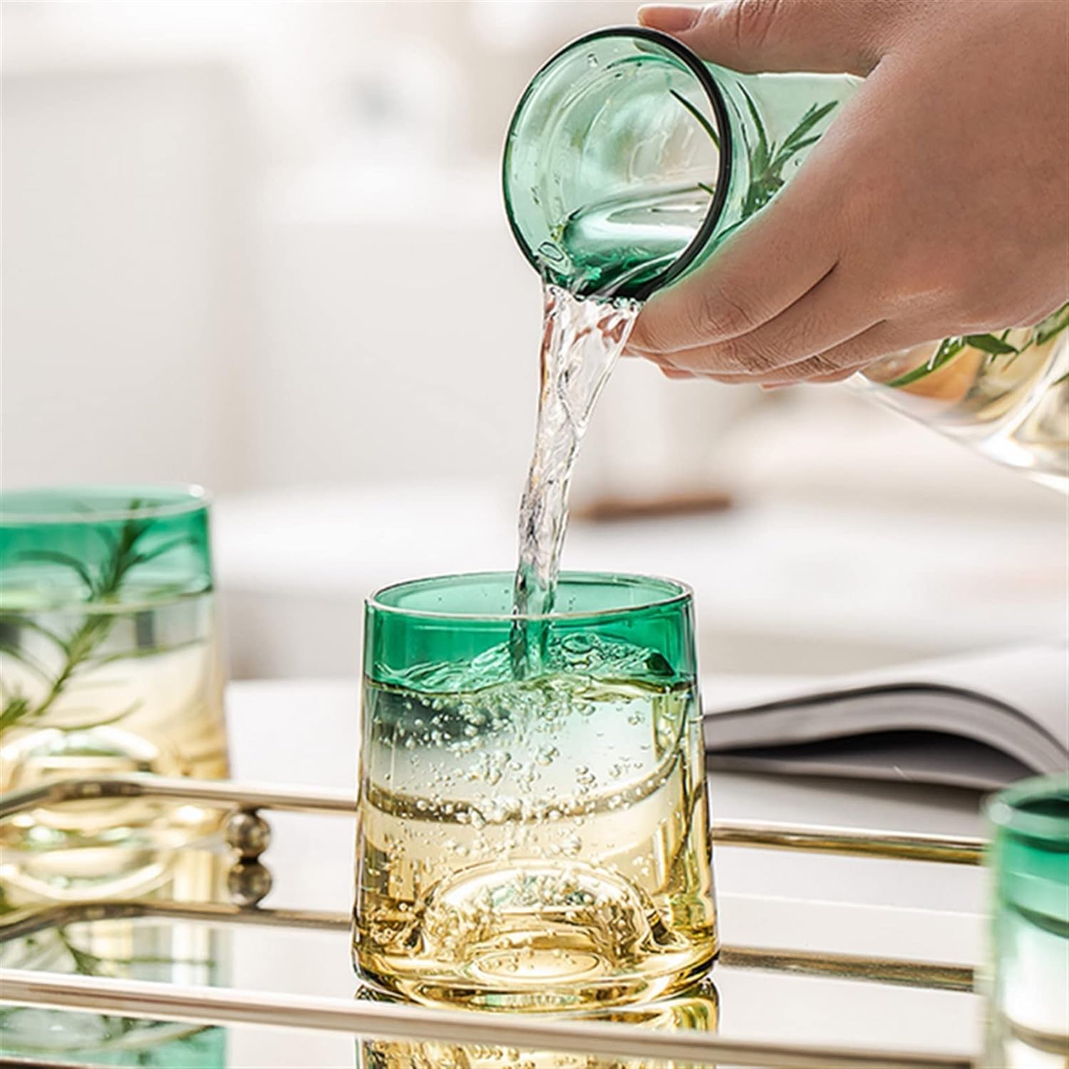 Wasserkaraffe 1-Liter-Wasserkrug, Farbverlaufsglas-Wasserkrug, Wasserflaschen-Wasserkocher-Set mit 270-ml-Tassen*2, Eistee-Krug für Kaffee/Saft Getränkespender