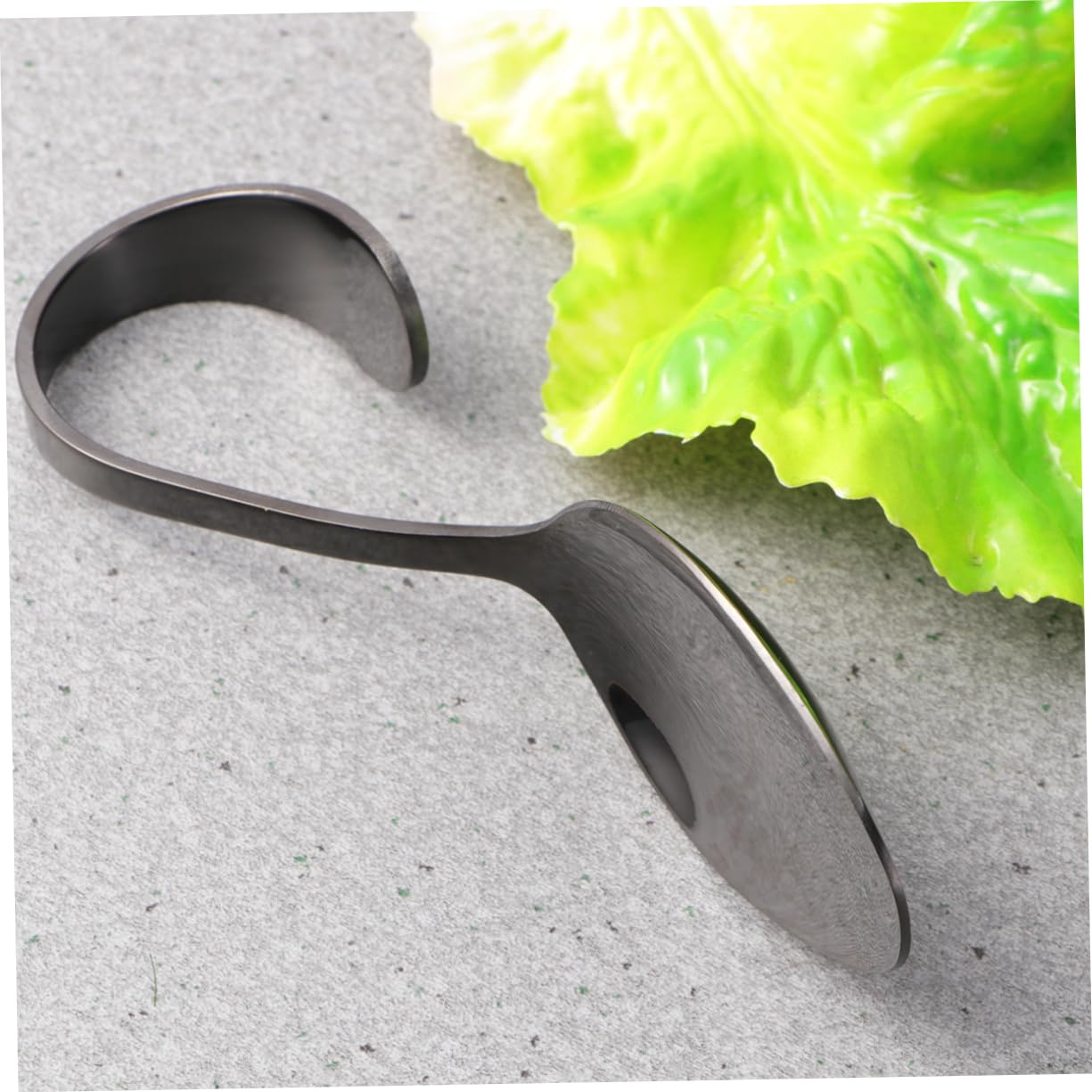SOLUSTRE Stainless Steel Curved Handle Spoon for Buffet and Catering Events Sleek Tableware for Weddings and Special Occasions and Black Finish