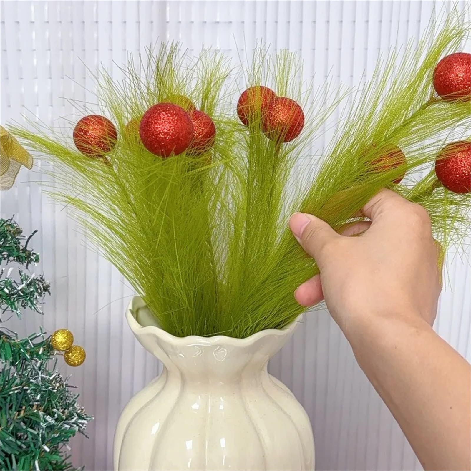 Herbe de Pampa Artificielle avec Boules Scintillantes, Plantes artificielles Vertes et Rouges for décoration Sapin Mariage(50pcs)