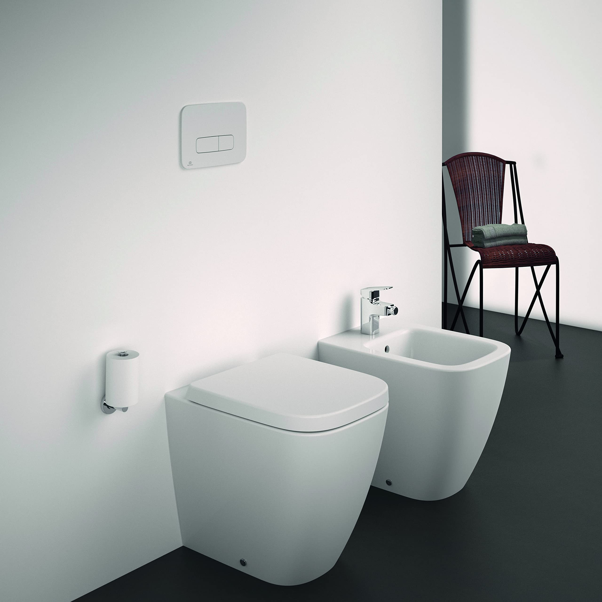 Ideal Standard - i.life S, Bidet a terra monoforo per installazione filo parete a profondità ridotta di soli 48cm, Bianco