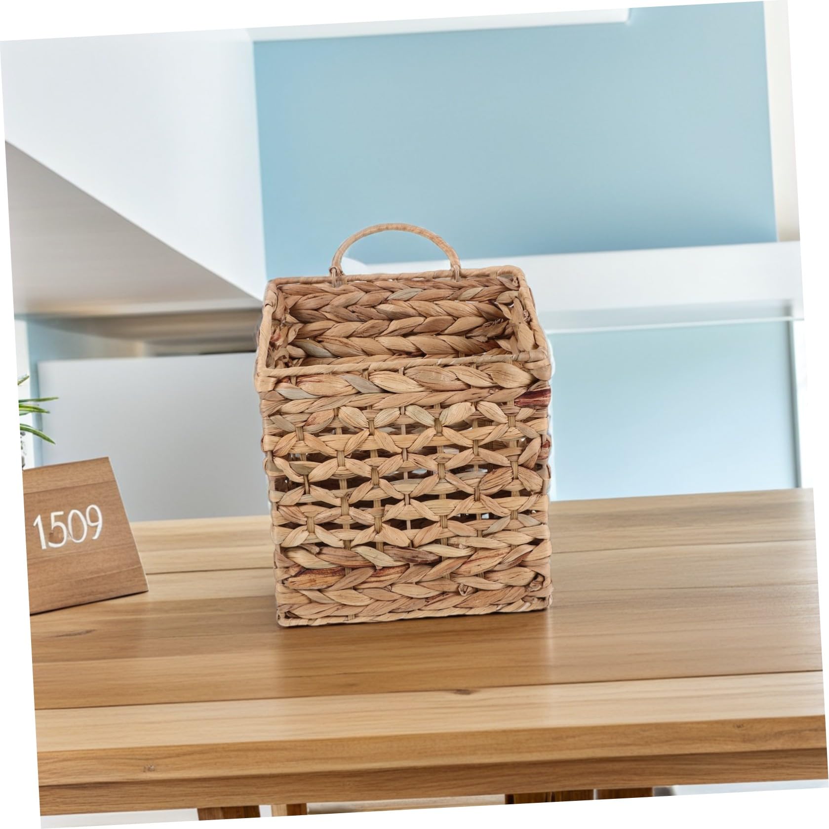 Cesta de Almacenamiento Colgante de Mimbre, Revistero de Pared Tejido, , Caqui, de Hierba y Metal, para Revistas y Plantas, Dormitorio y Salón
