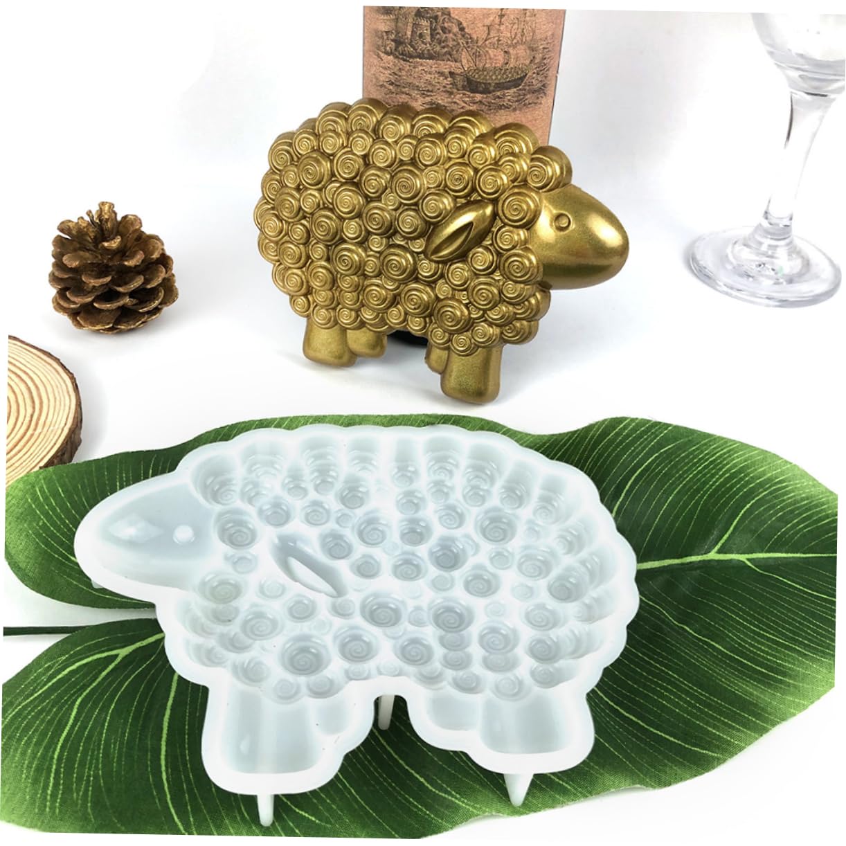 Uonlytech 4 Pièces Moule Silicone Forme de Mouton pour Décorations DIY Flexible pour Créer Ornements Plaques Décoratives