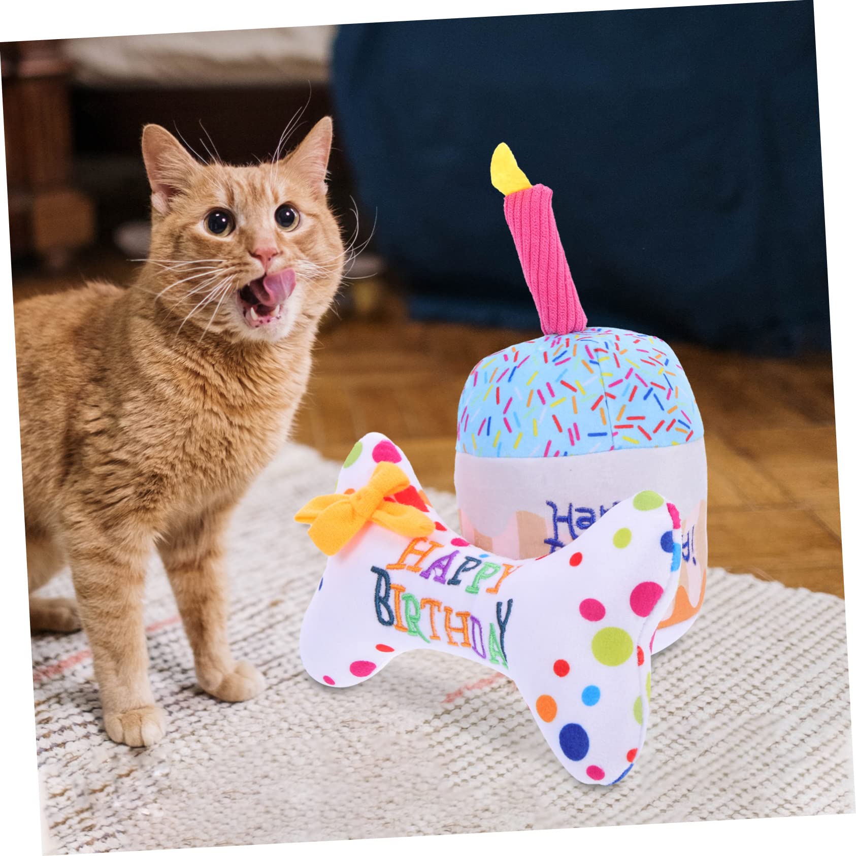 INOOMP 8pièces Jouets Peluche pour Chats Gâteau Anniversaire Et Brodé Jouets Squeaky Amusants pour Chats Intérieur pour Jeu Et Intelligence Feline