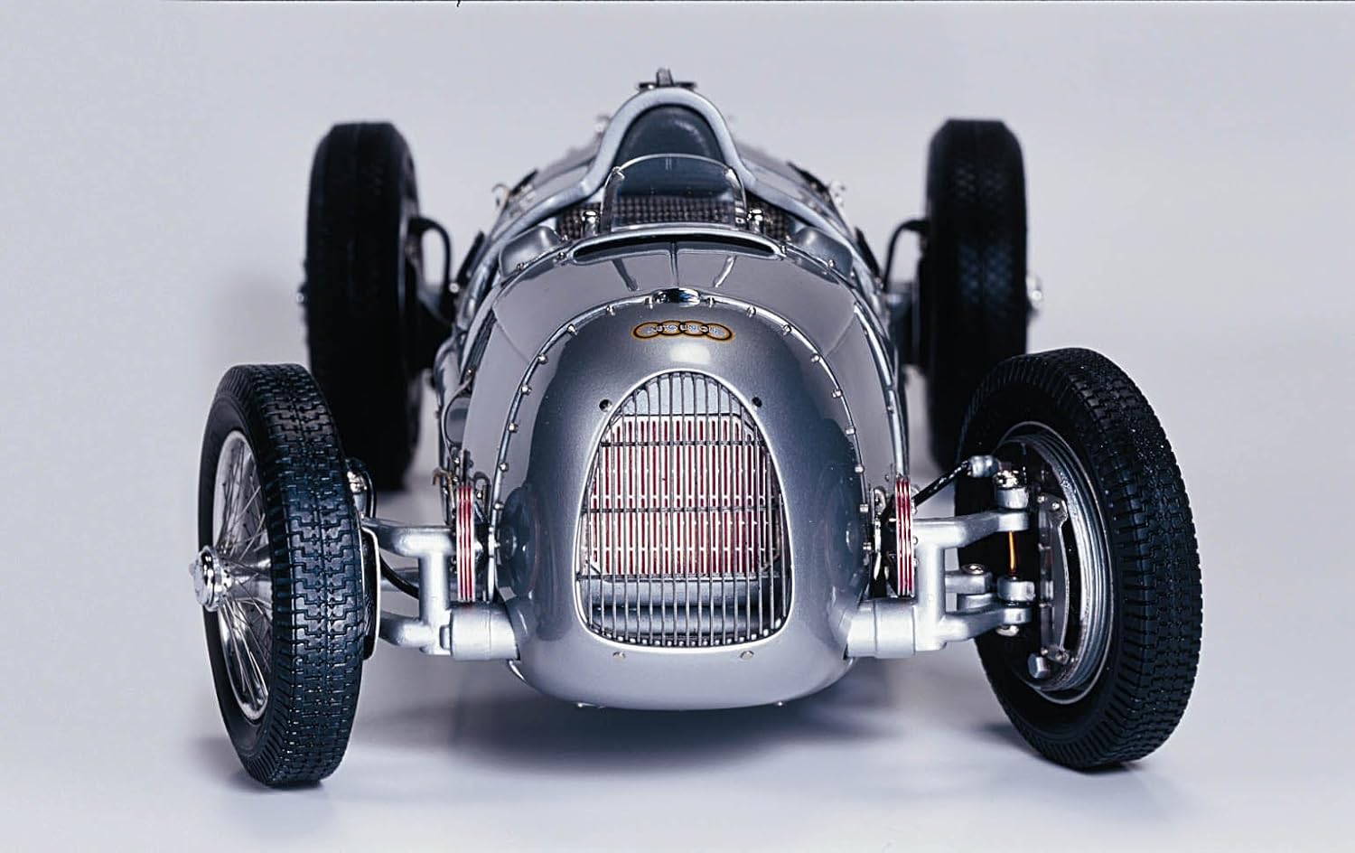 CMC-Classic Model Cars Auto Union Type C 1936 1:18 Scale Detailed Assembled Collectible Historic Antique Vehicle Replica