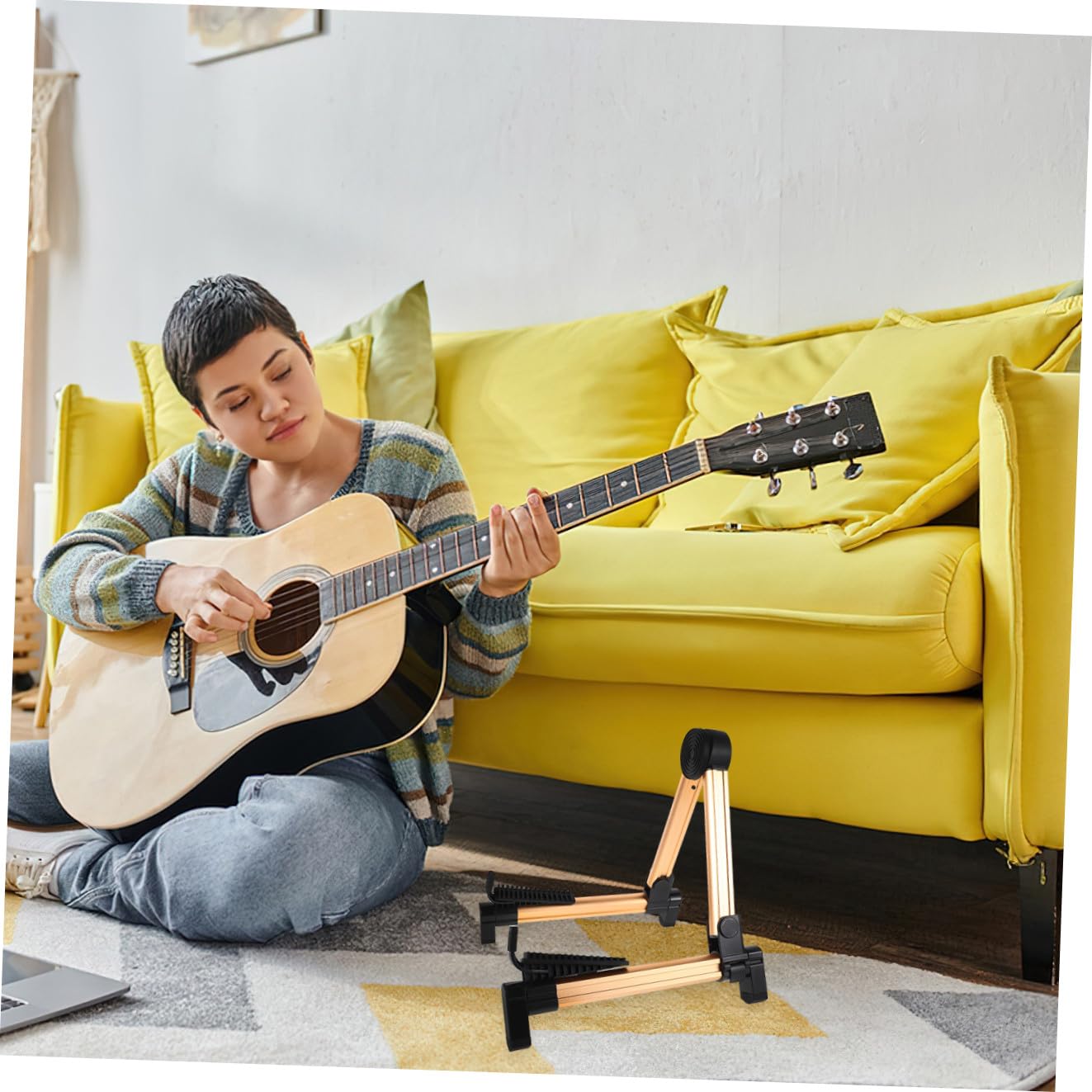 ERINGOGO Supporto Pieghevole per Chitarra e Basso da Terra in Acciaio | Argento, per Ukulele e Pipa, Scuola e Casa, Design Richiudibile, Facile da Usare